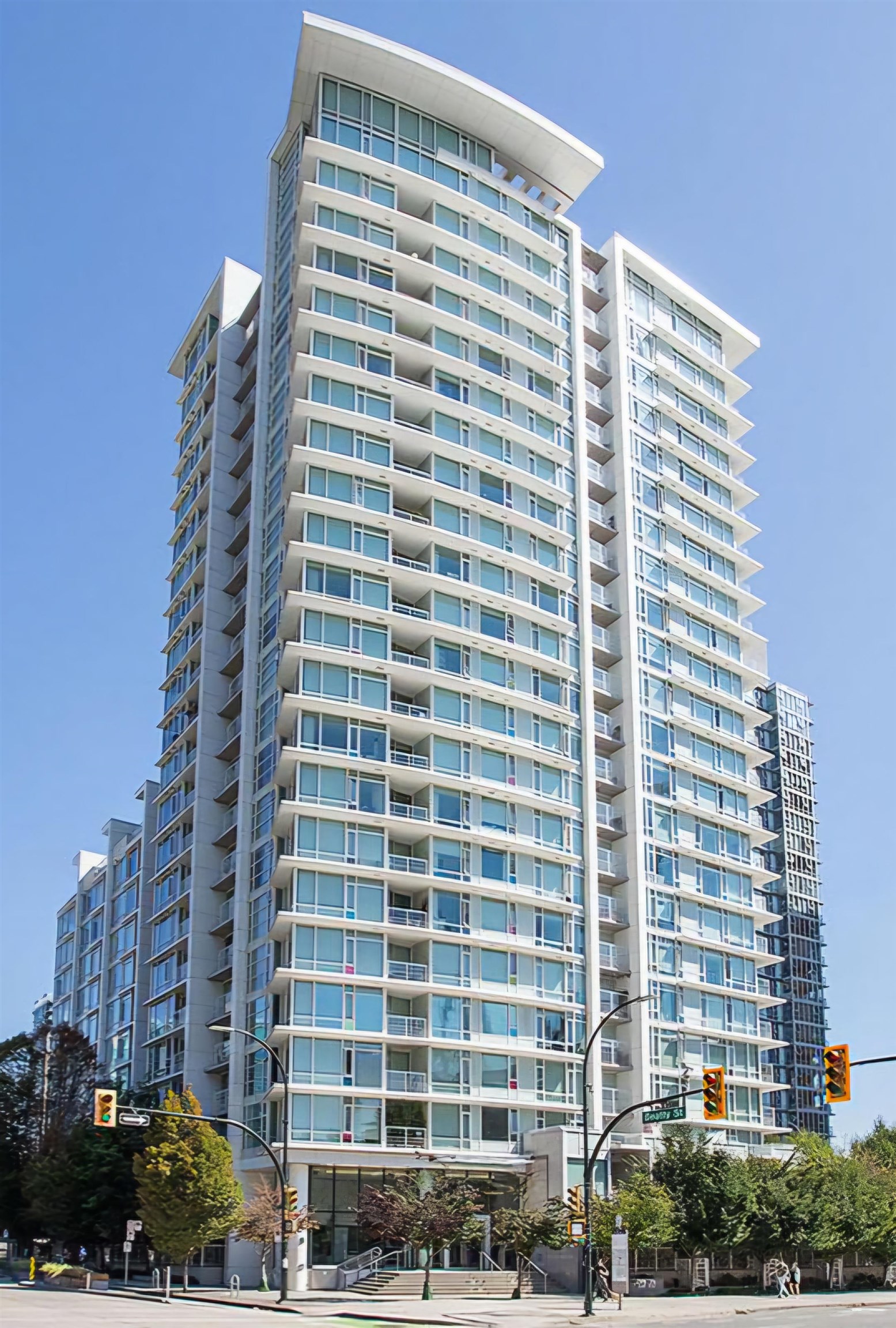 607 161 GEORGIA STREET, R3033955, BC,