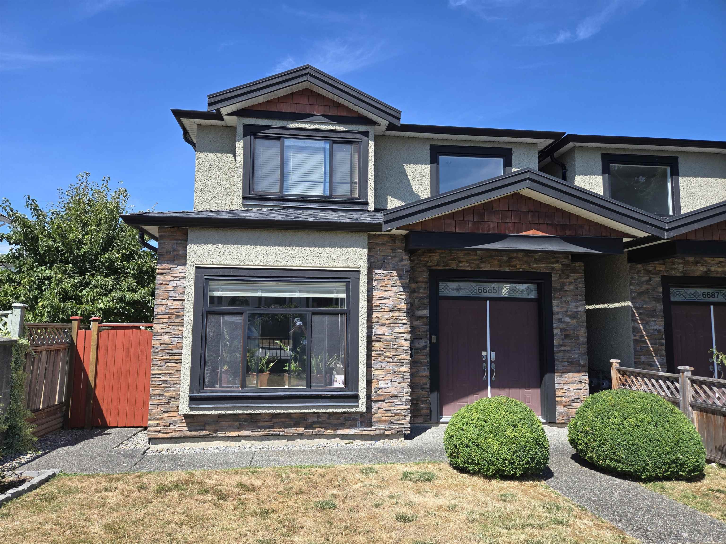 6685 UNION STREET, Burnaby BC V5B 1X2, R3033964, BC,