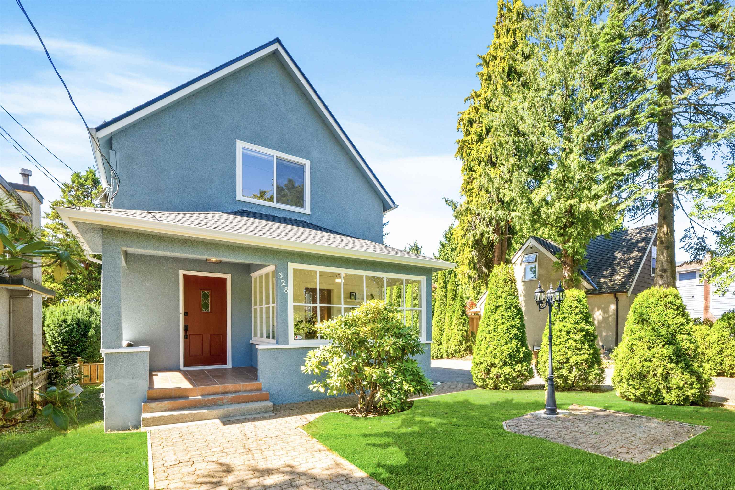 328 SECOND STREET, New Westminster BC V3L 2K8, R3034004, BC,