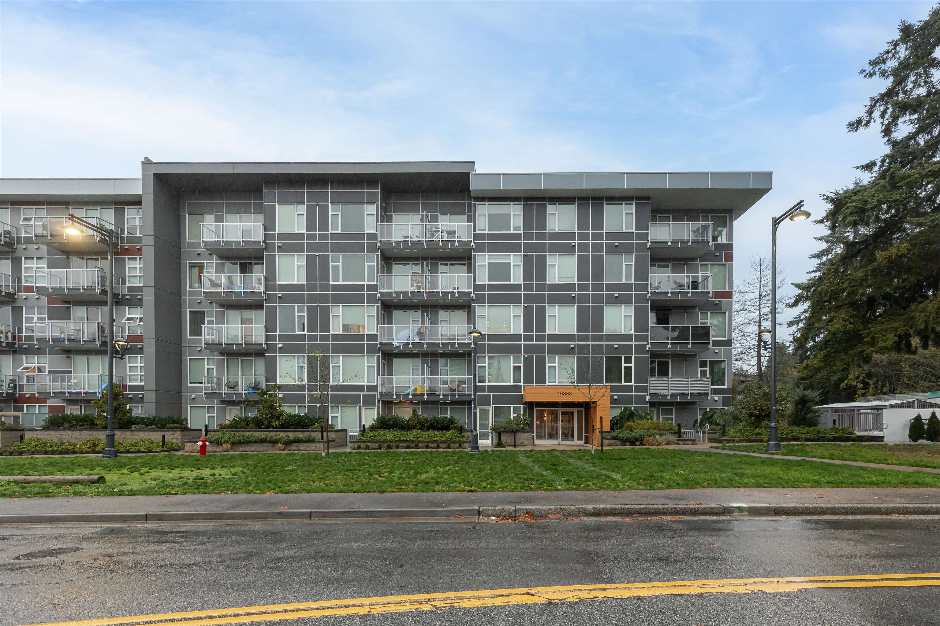 406 10838 WHALLEY BOULEVARD, R3034025, BC,
