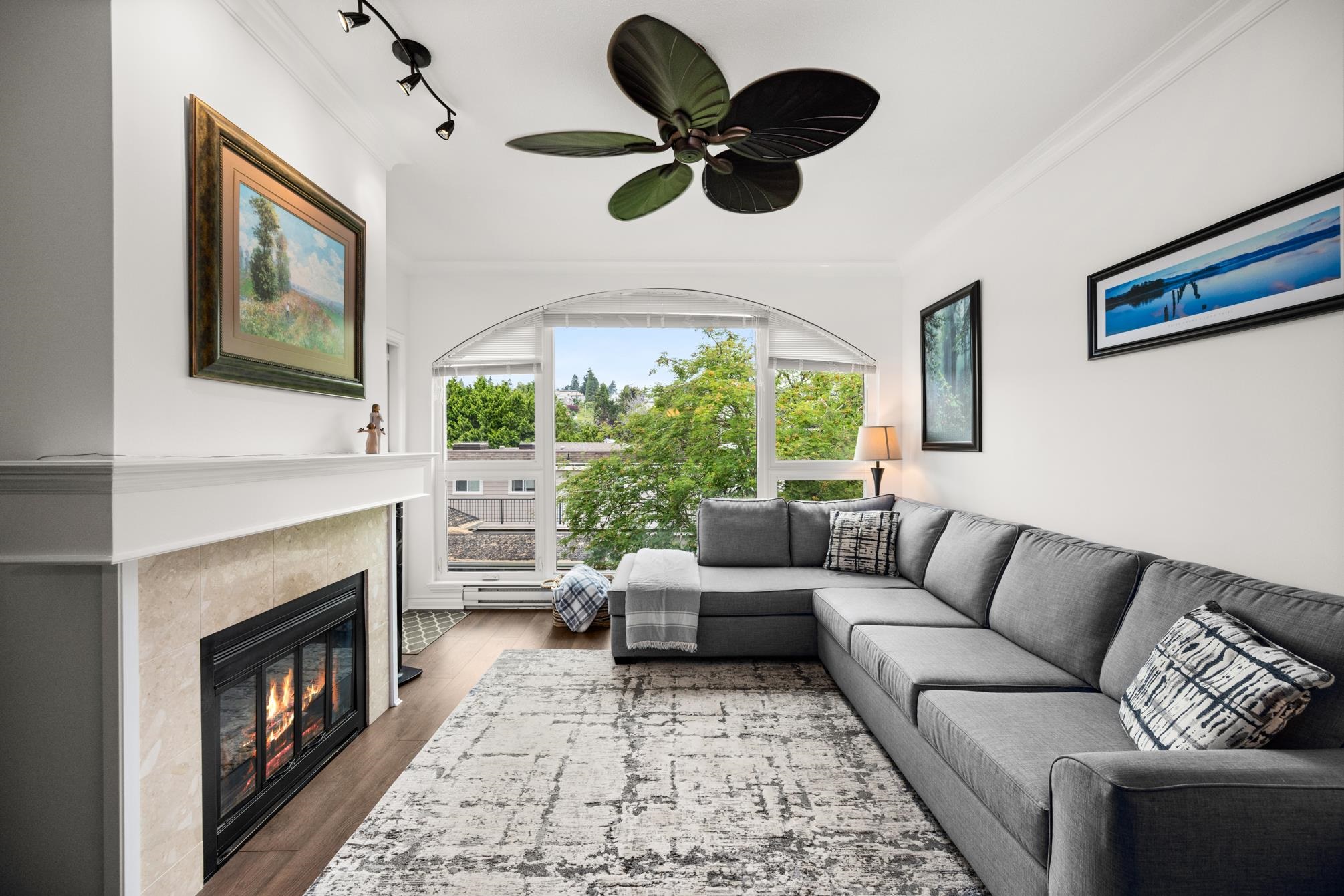 309 15809 MARINE DRIVE, R3034113, BC,