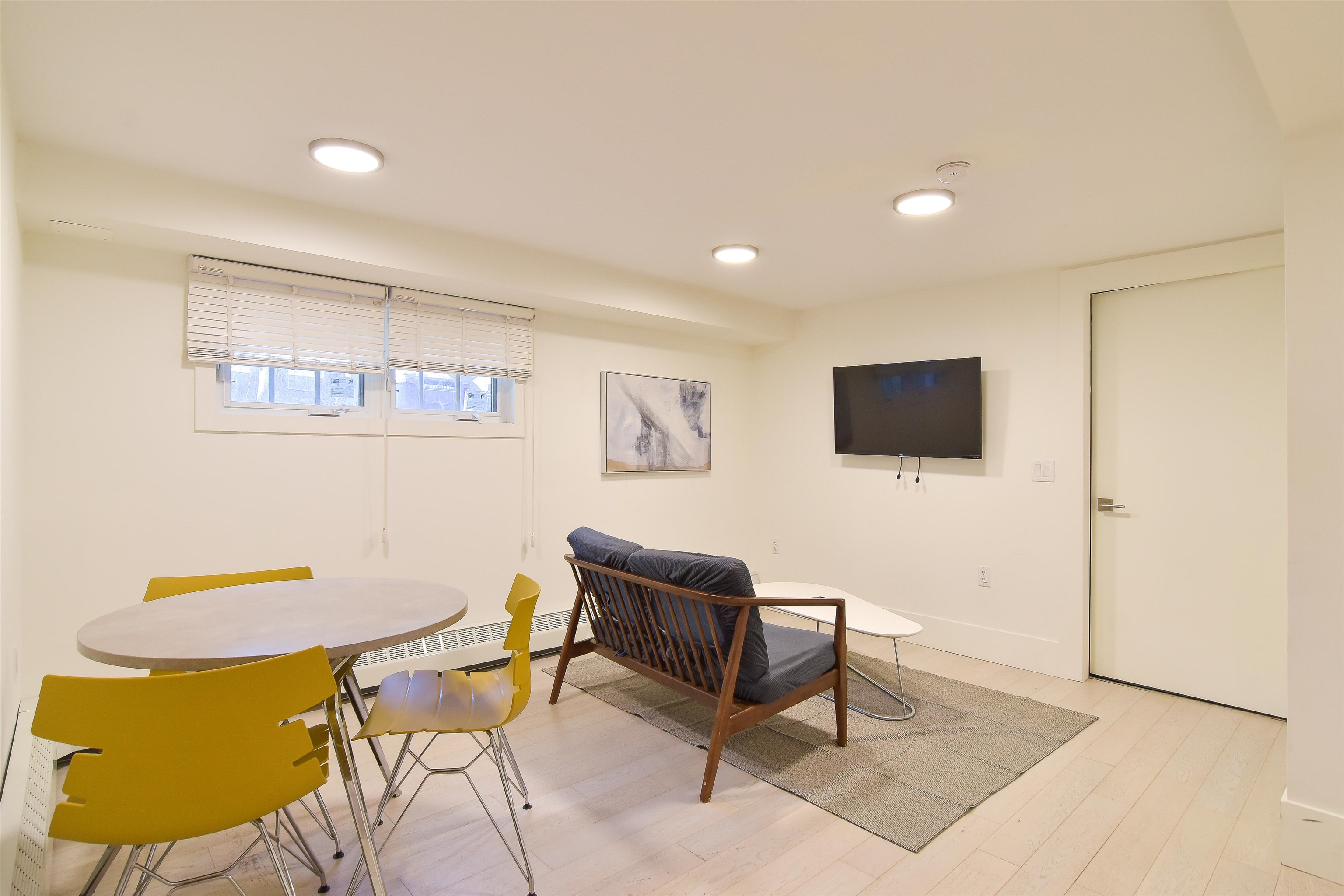 002 1425 HARO STREET, R3034177, BC,