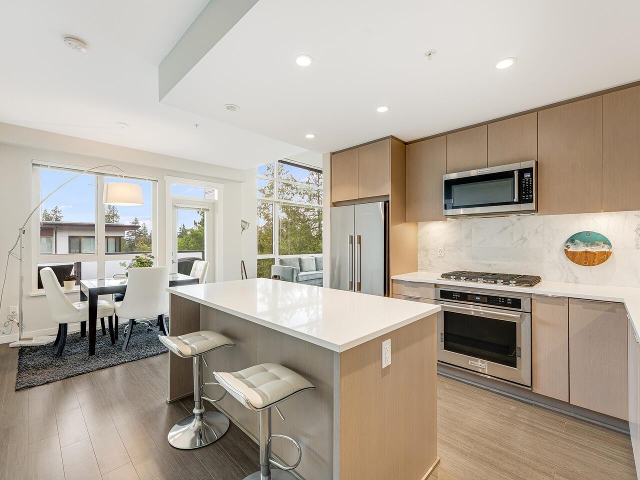 401 2651 LIBRARY LANE, R3034250, BC,