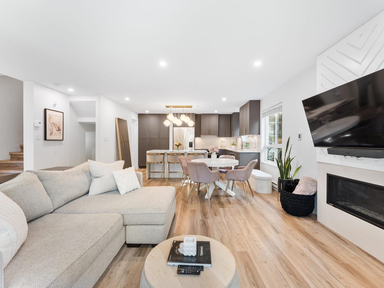 848 W 16TH STREET, North Vancouver BC V7P 1R3, R3034299, BC,