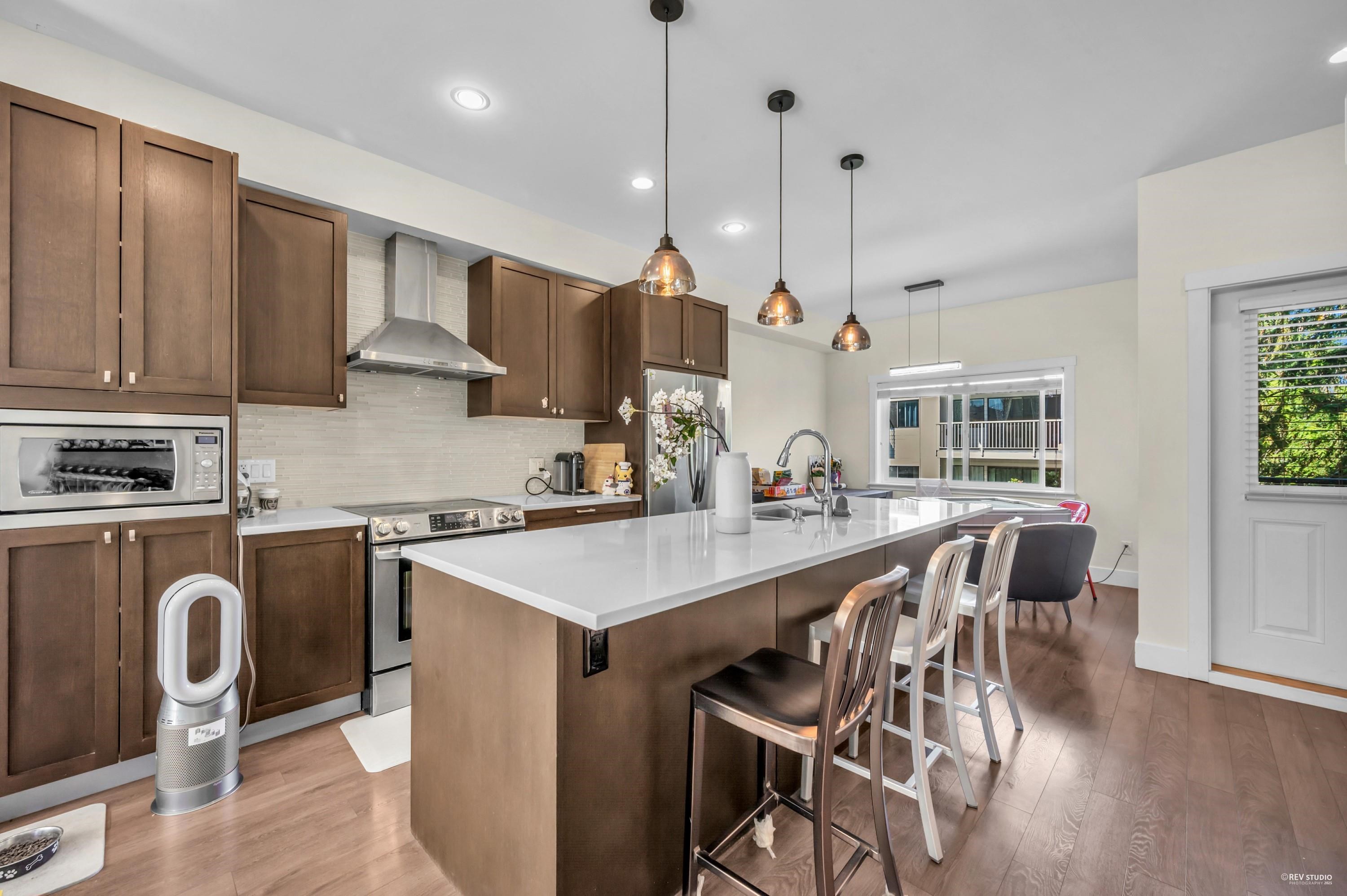 102 8080 BLUNDELL ROAD, R3034316, BC,