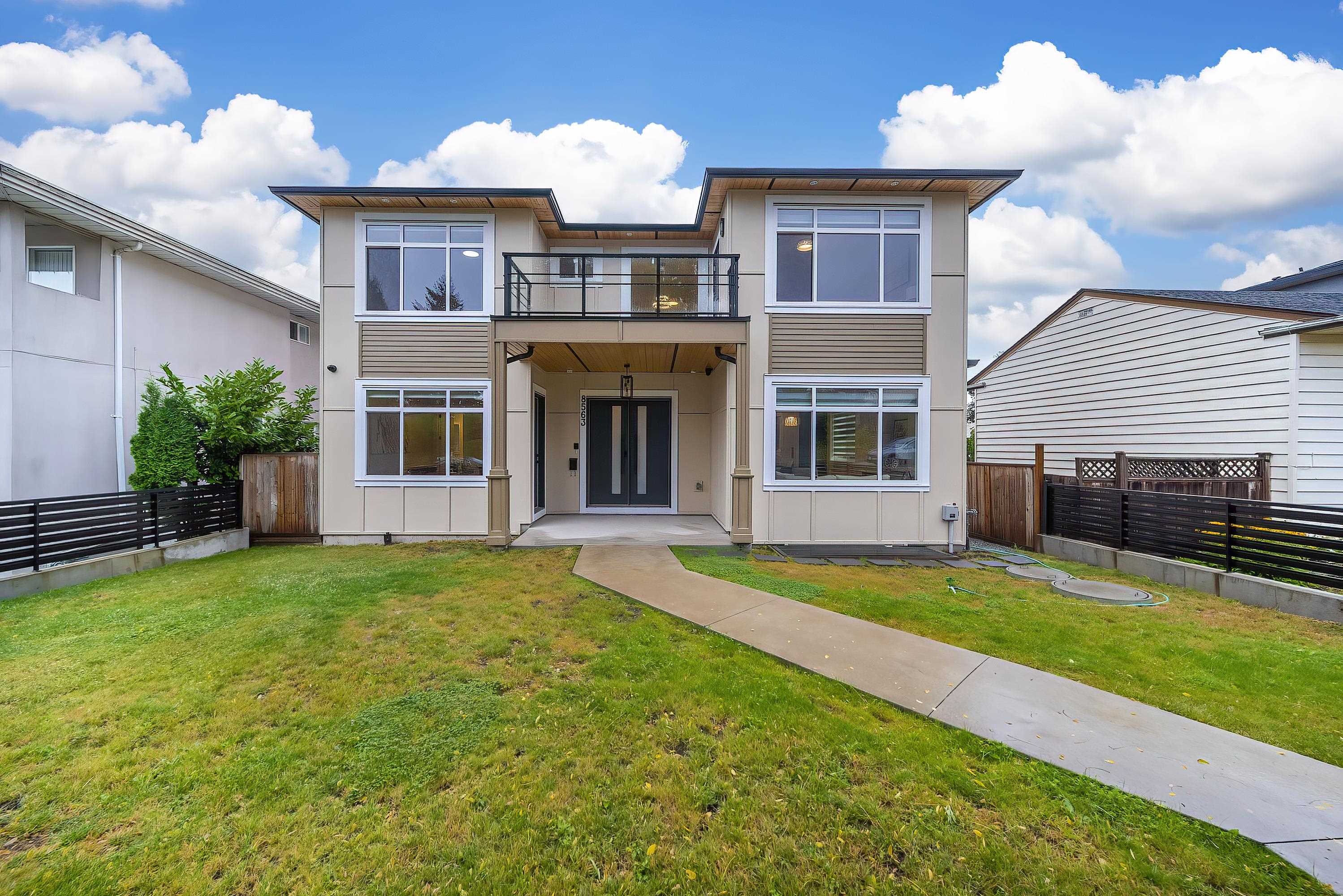 8563 11TH AVENUE, Burnaby BC V3N 2P6, R3034362, BC,