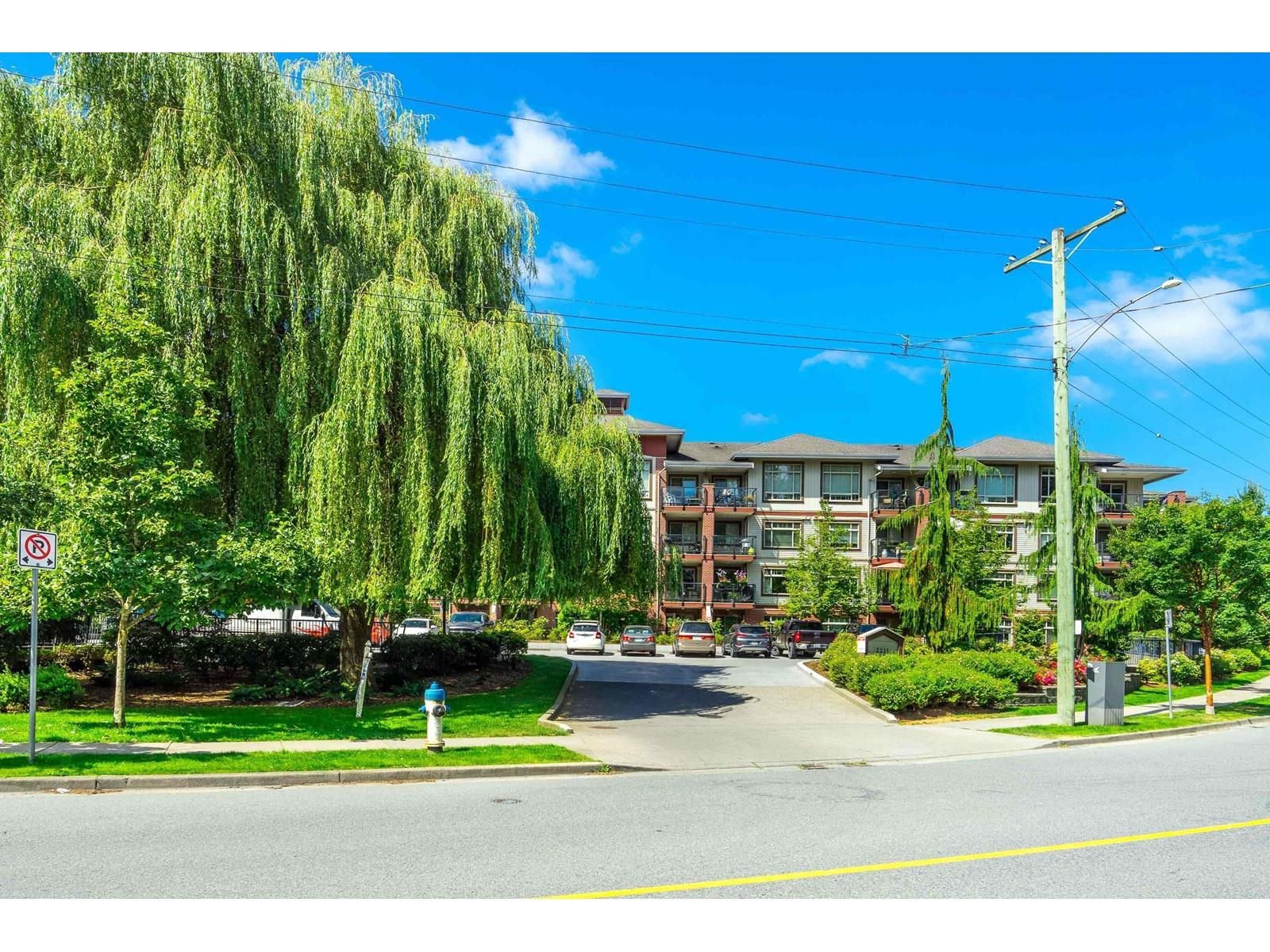 413 2233 MCKENZIE ROAD, R3034421, BC,