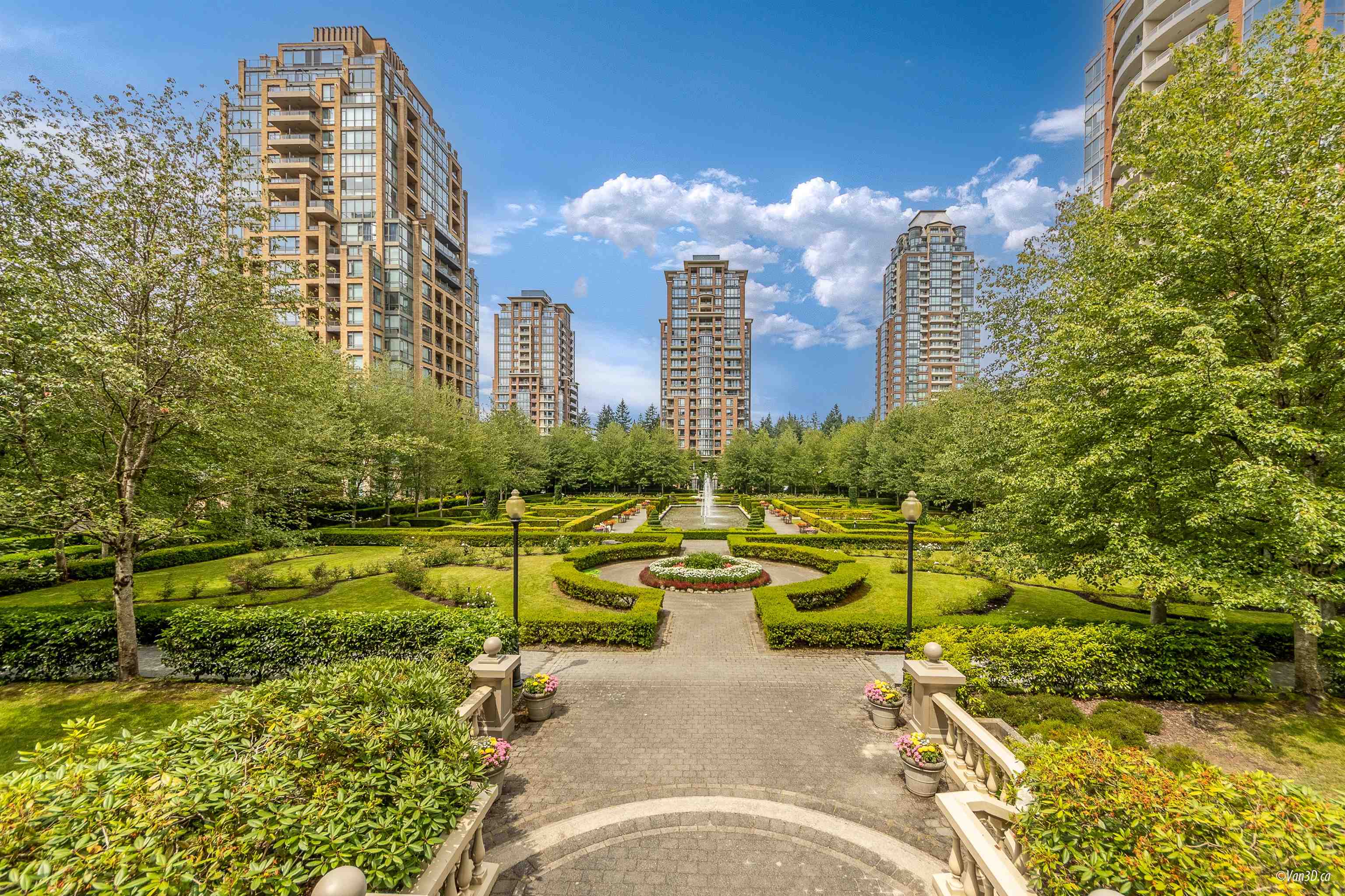407 7388 SANDBORNE AVENUE, R3034511, BC,