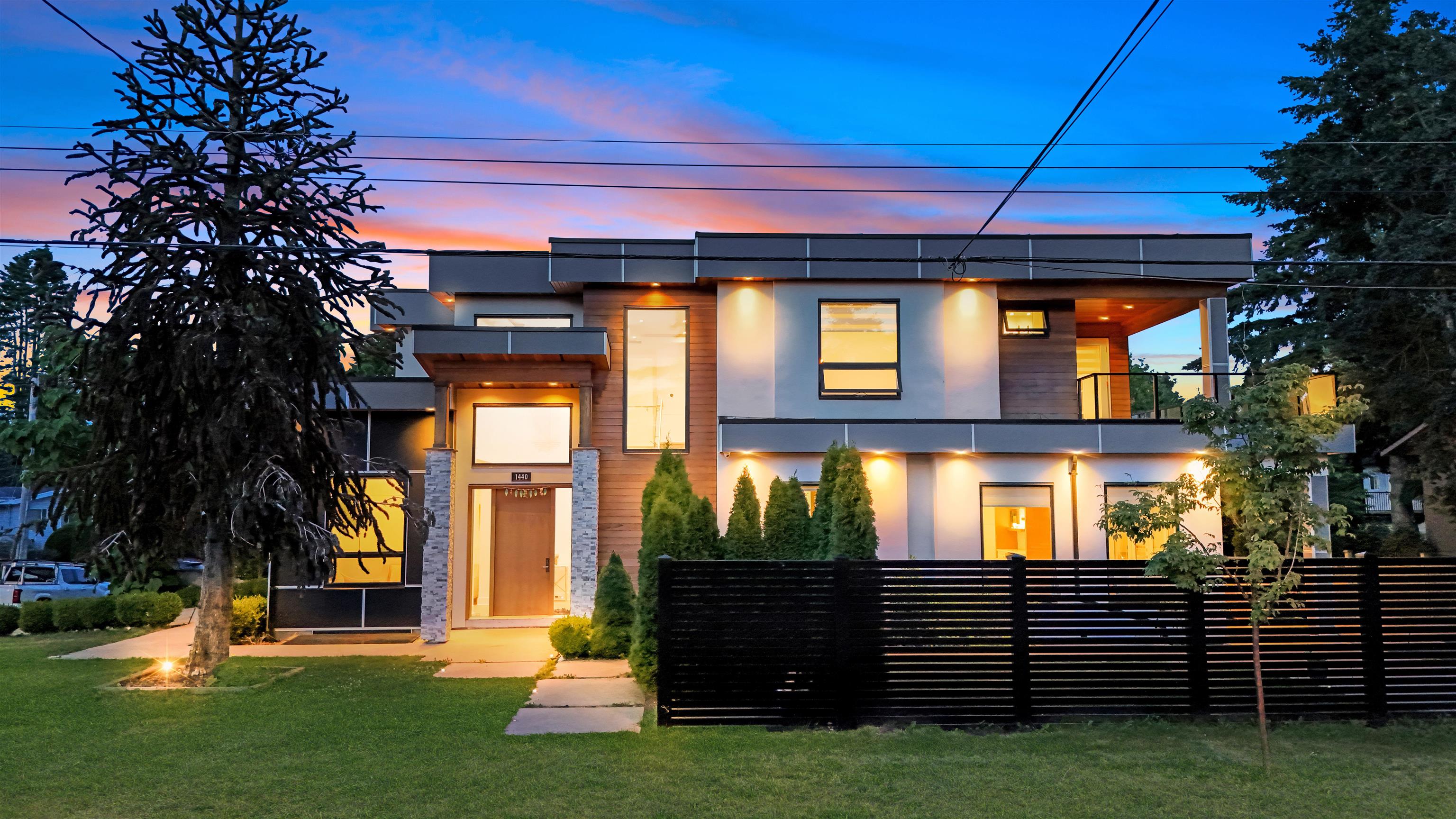 1440 MAPLE STREET, White Rock BC V4B 4N2, R3034587, BC,