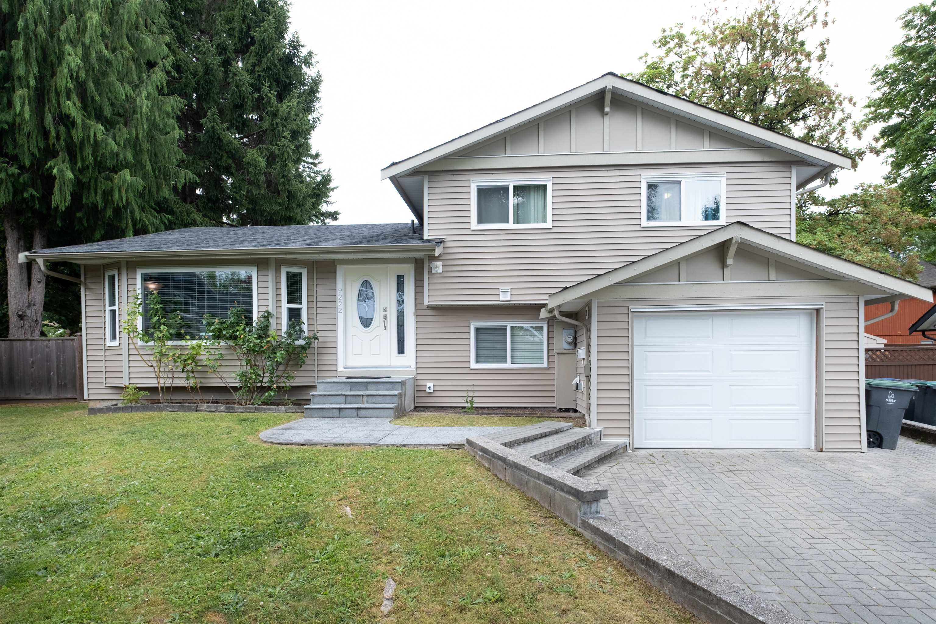 9222 132A STREET, Surrey BC V3V 7E1, R3034608, BC,