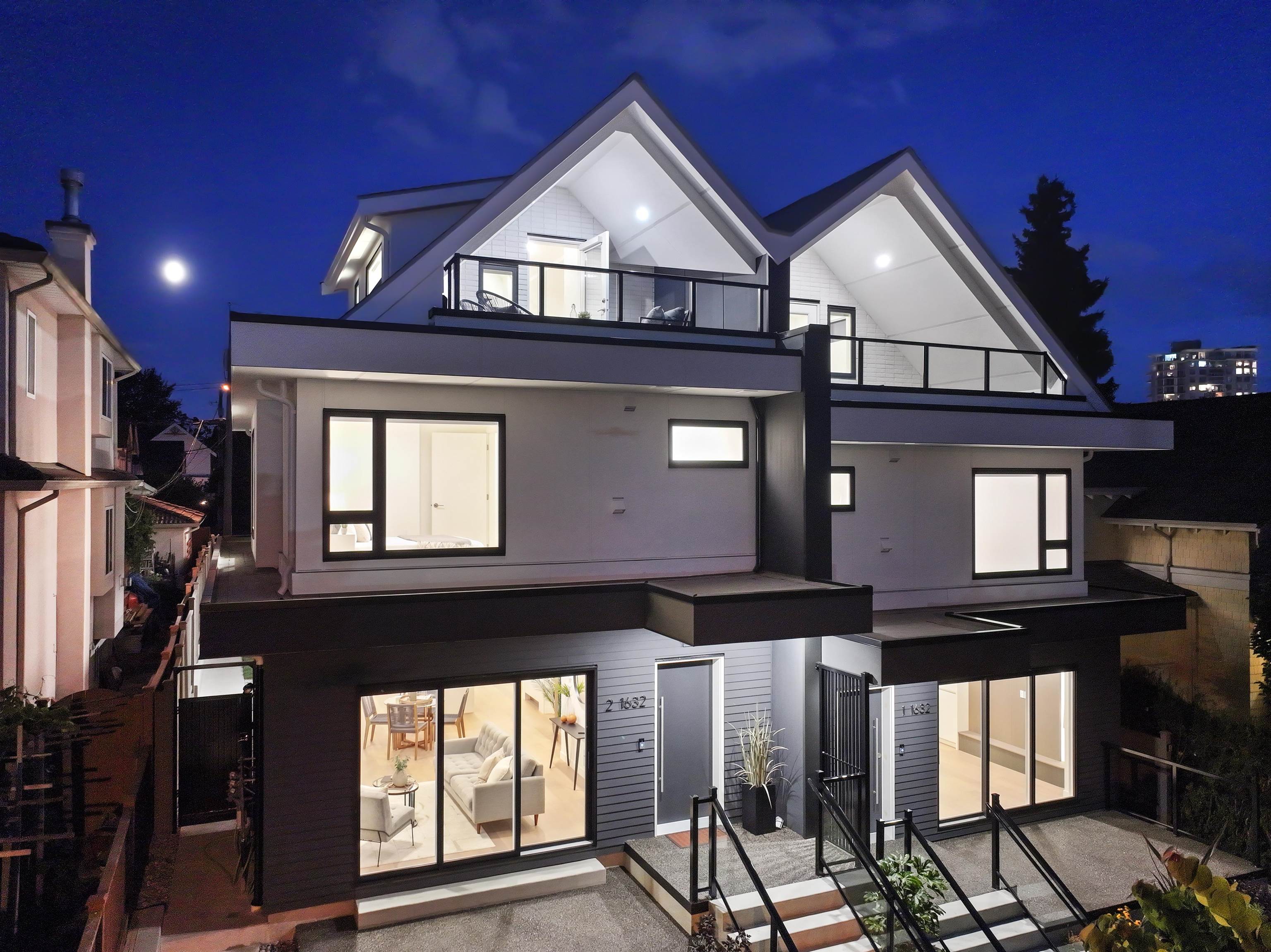 2 1632 21ST AVENUE, R3034611, BC,