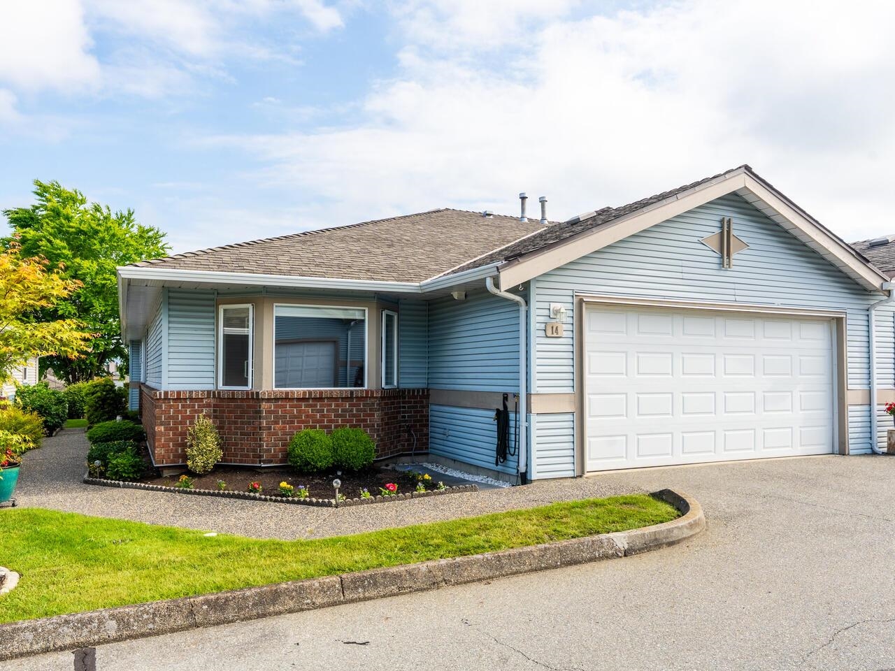 14 8889 212 STREET, R3034669, BC,