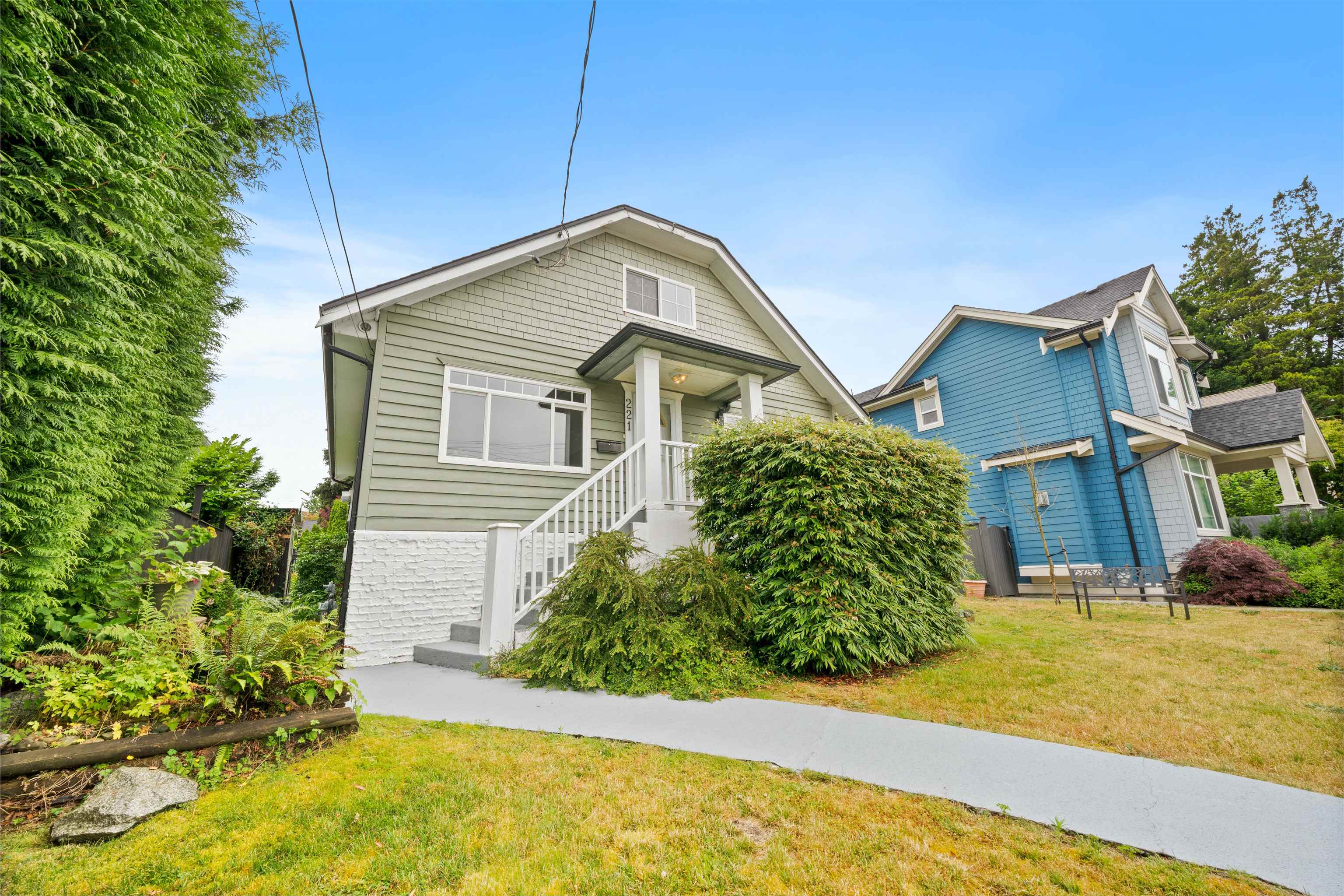 221 RICHMOND STREET, New Westminster BC V3L 4B5, R3034947, BC,