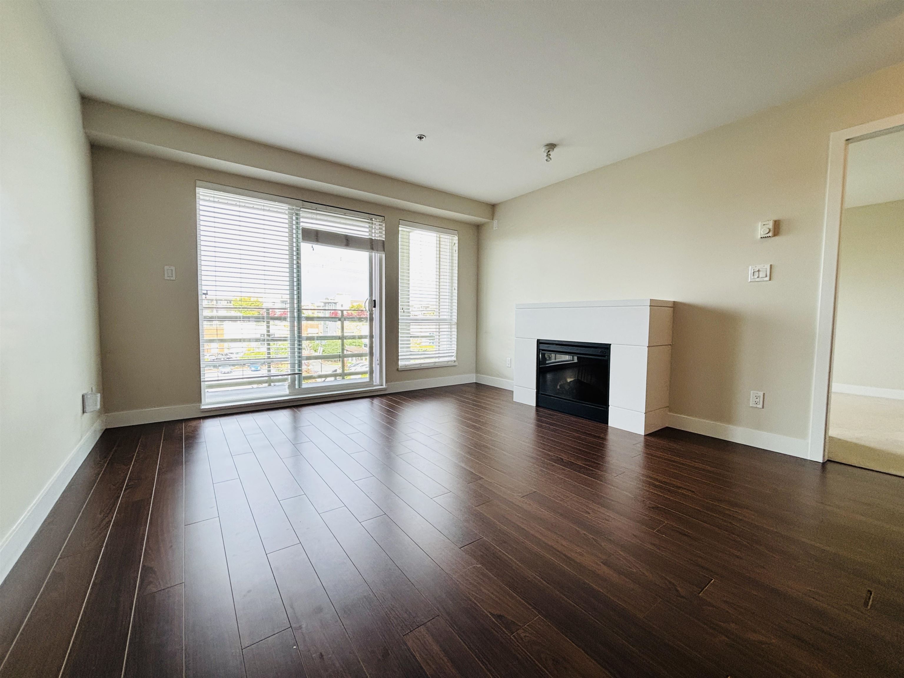 309 15775 CROYDON DRIVE, R3035162, BC,