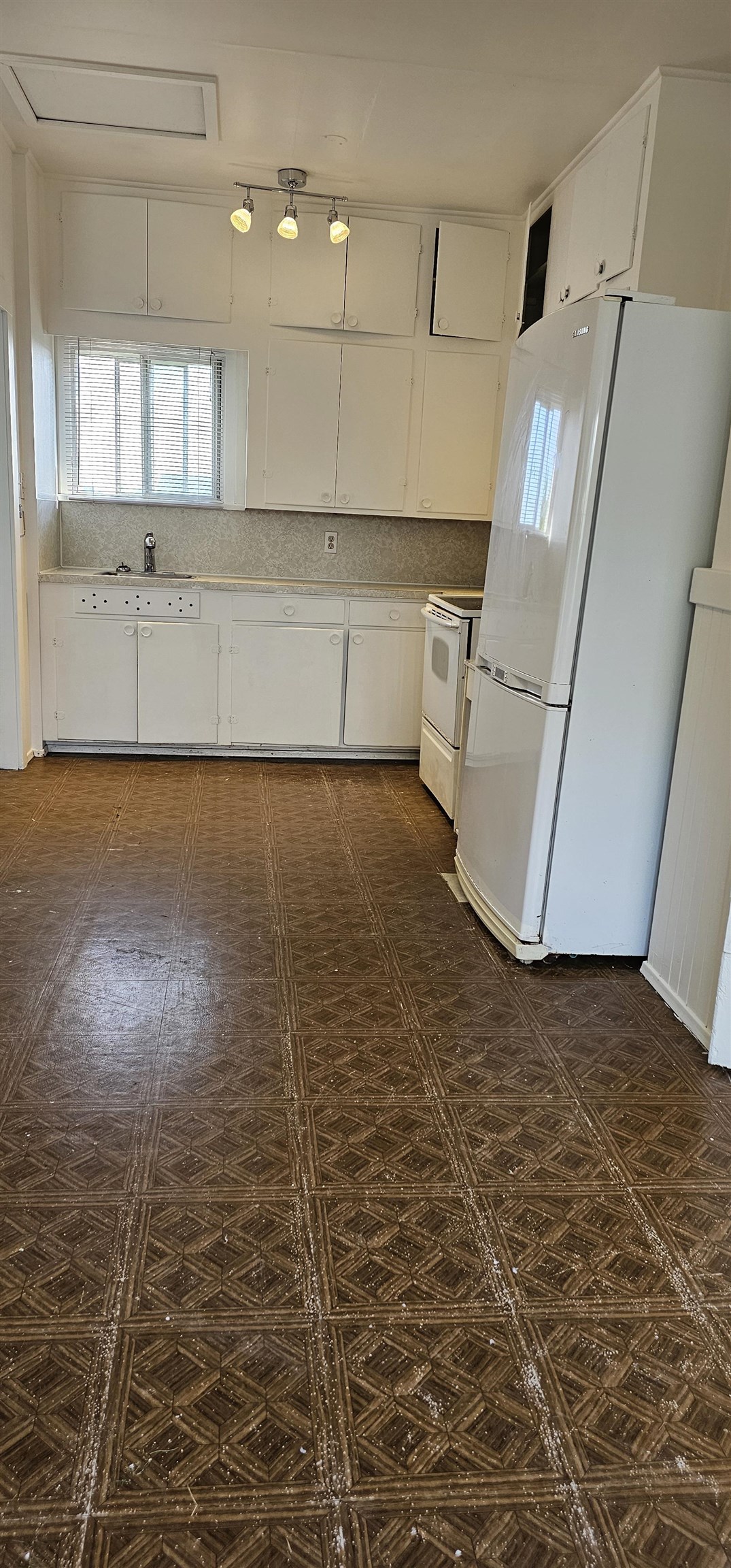 317 MARMONT, Coquitlam BC V3K 4R2, R3035260, BC,