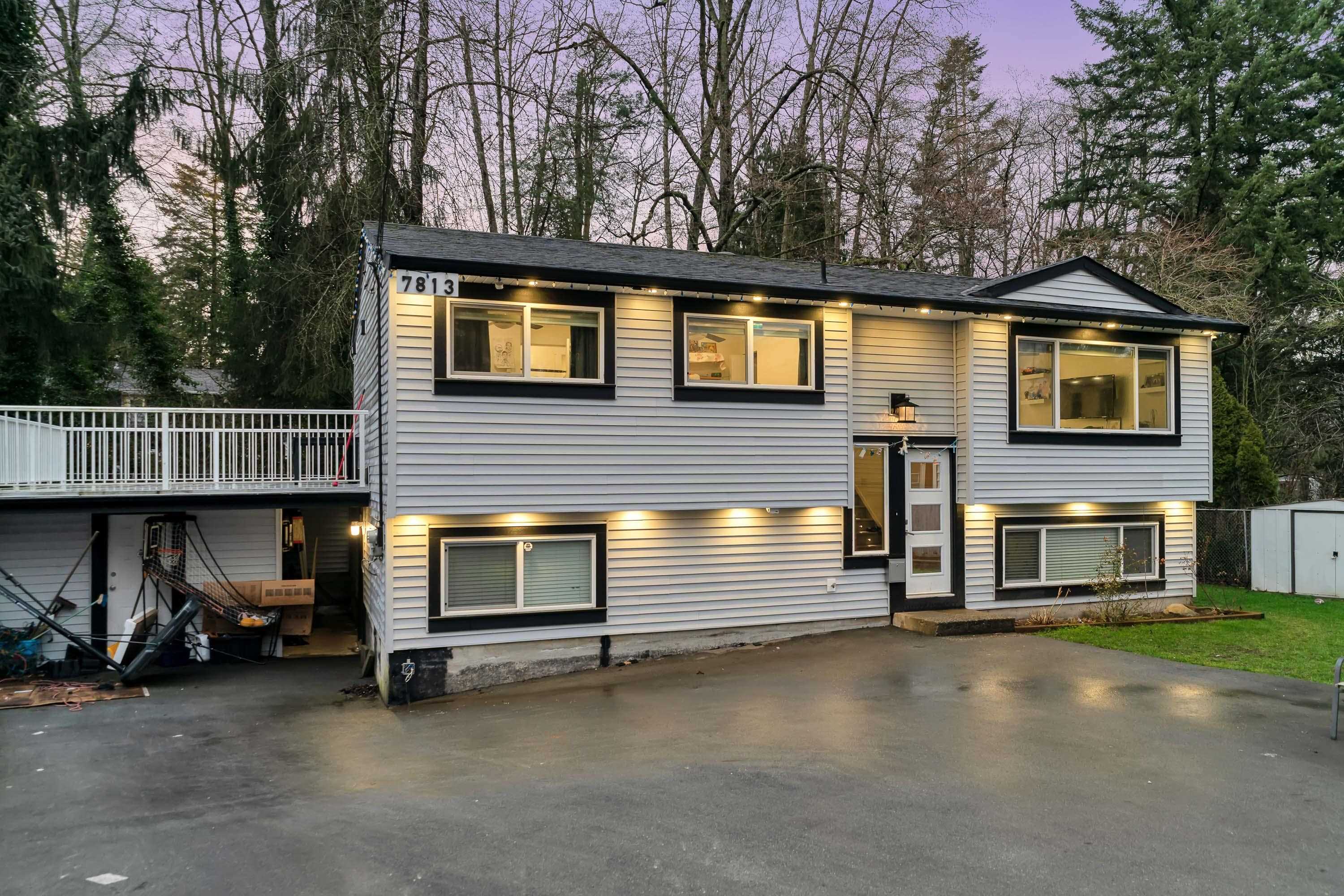 7813 140 STREET, Surrey BC V3W 5K1, R3035358, BC,