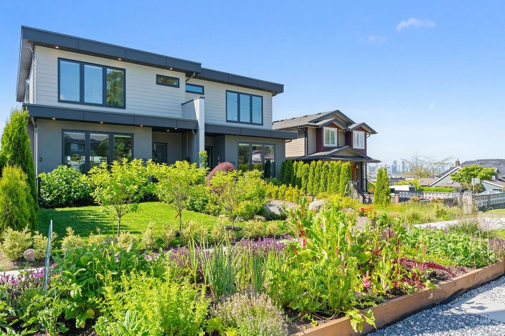 609 E 4TH STREET, North Vancouver BC V7L 1J9, R3035395, BC,