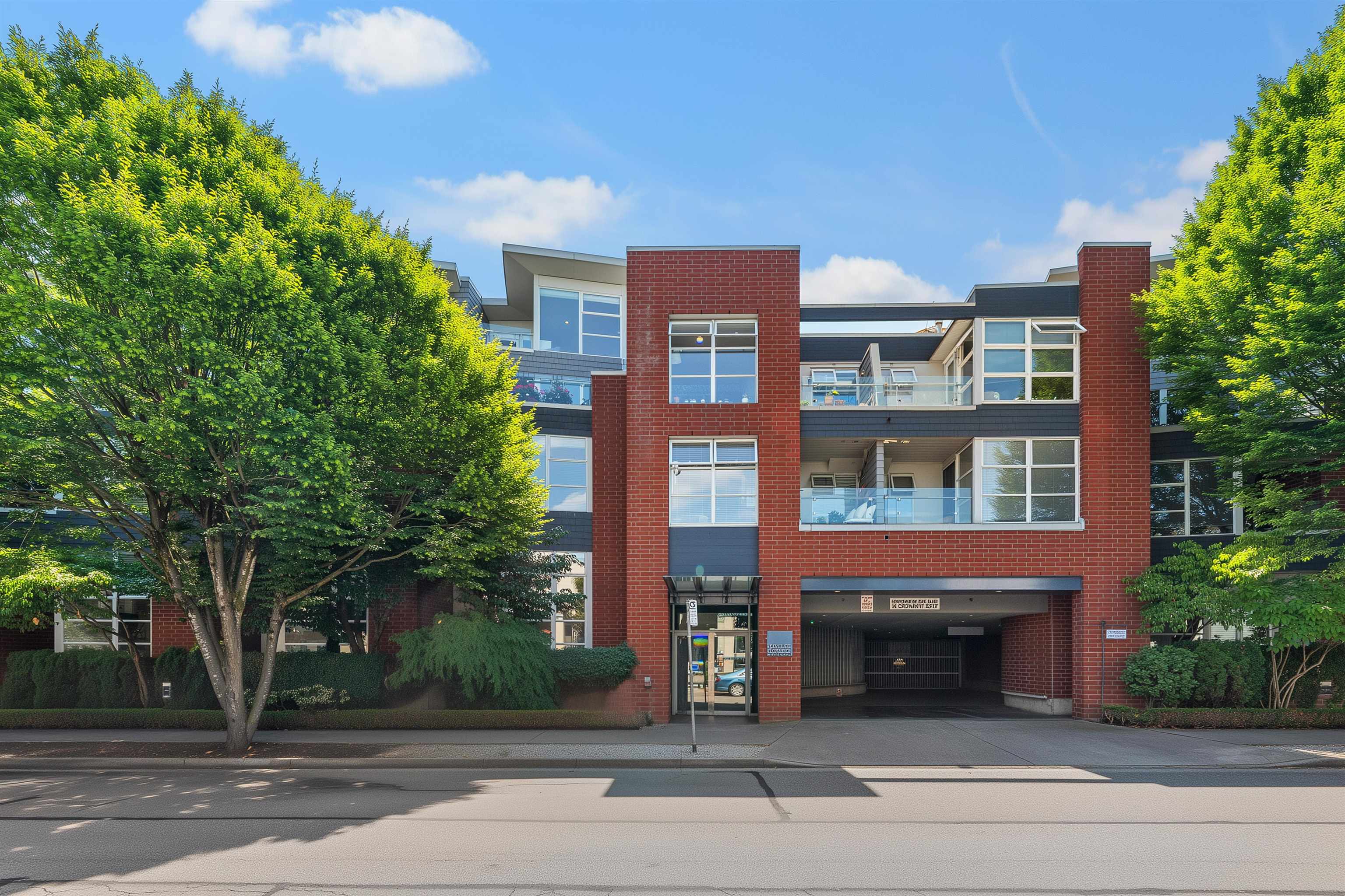 321 638 7TH AVENUE, R3035656, BC,