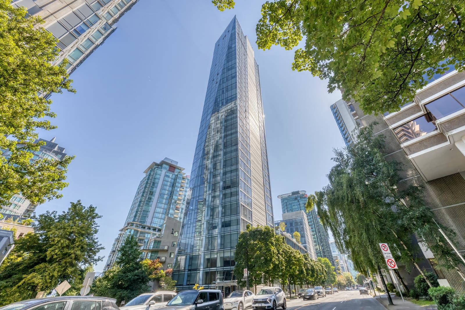 1704 1499 PENDER STREET, R3035721, BC,