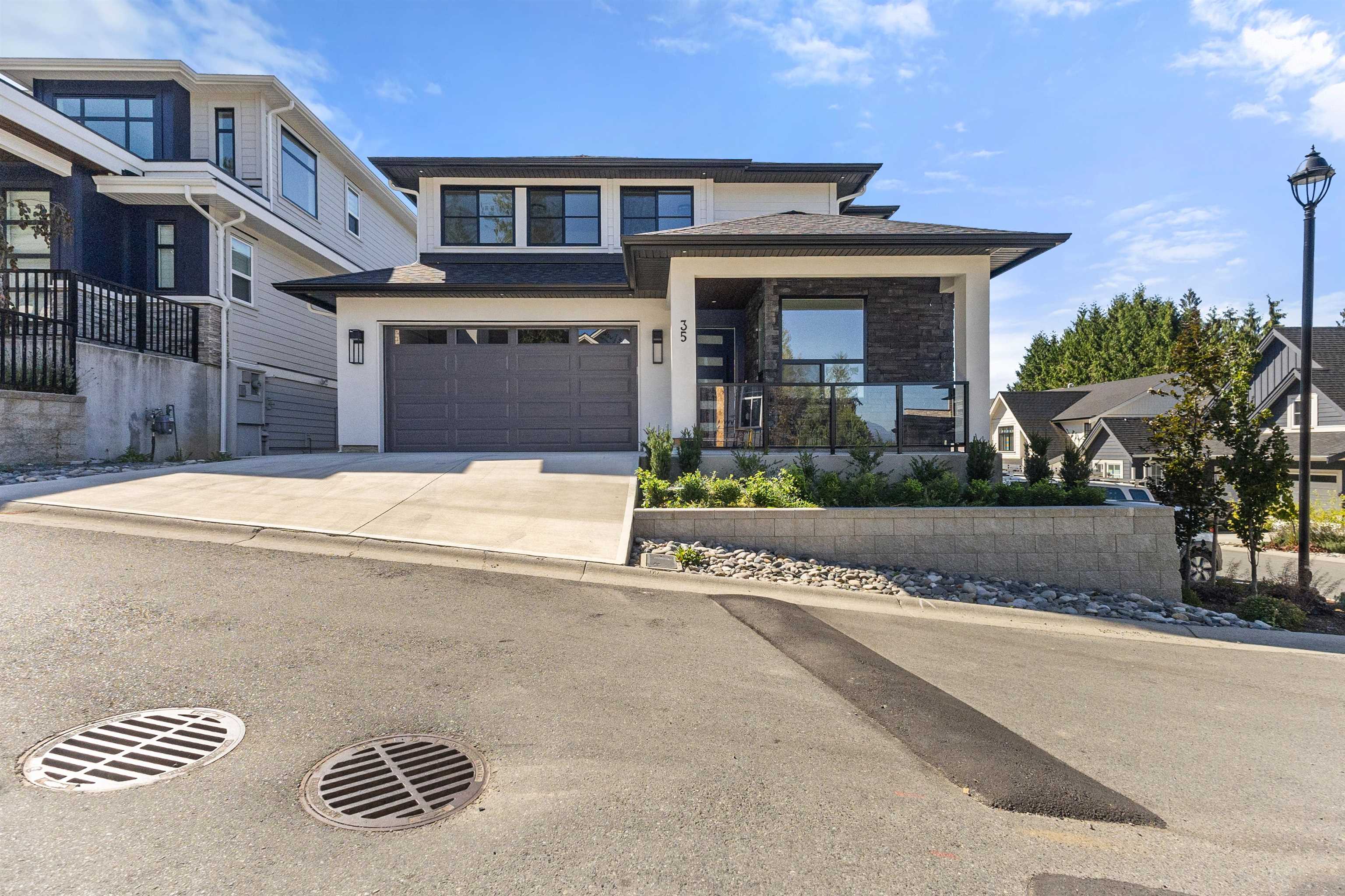 35 4217 OLD CLAYBURN ROAD, R3035761, BC,