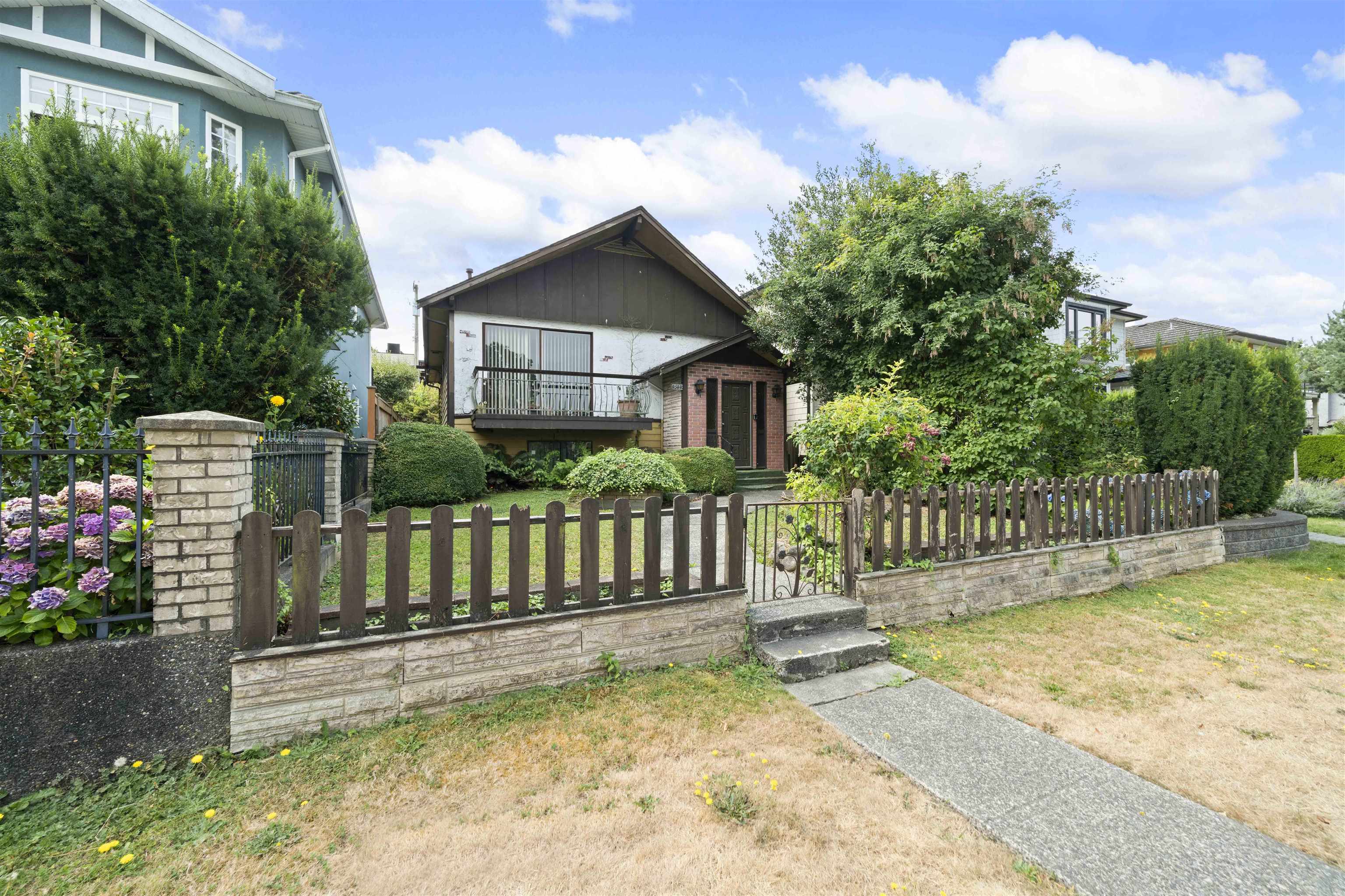 4544 ALBERT STREET, Burnaby BC V5C 2G5, R3035894, BC,
