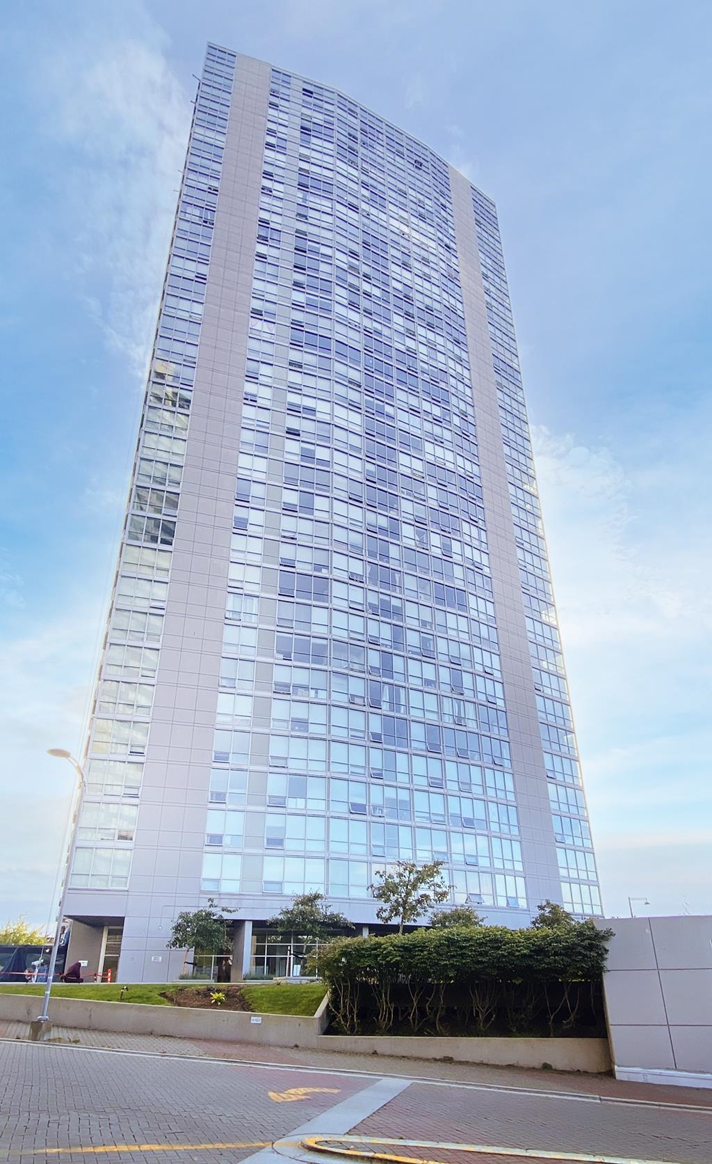 2510 13618 100 AVENUE, R3036147, BC,