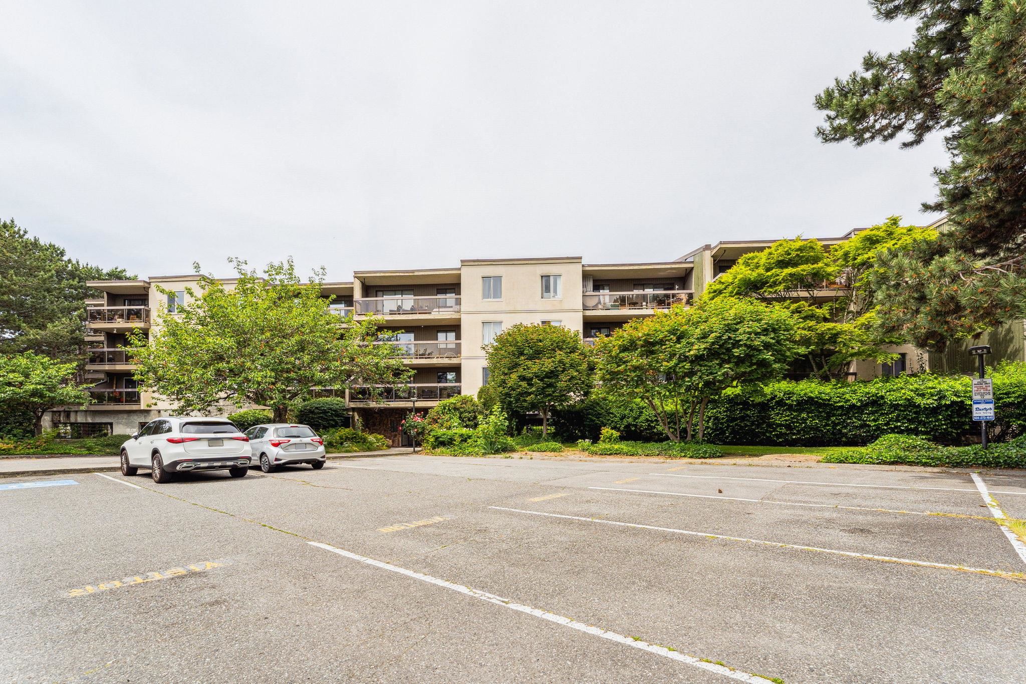 212 6651 LYNAS LANE, R3036211, BC,