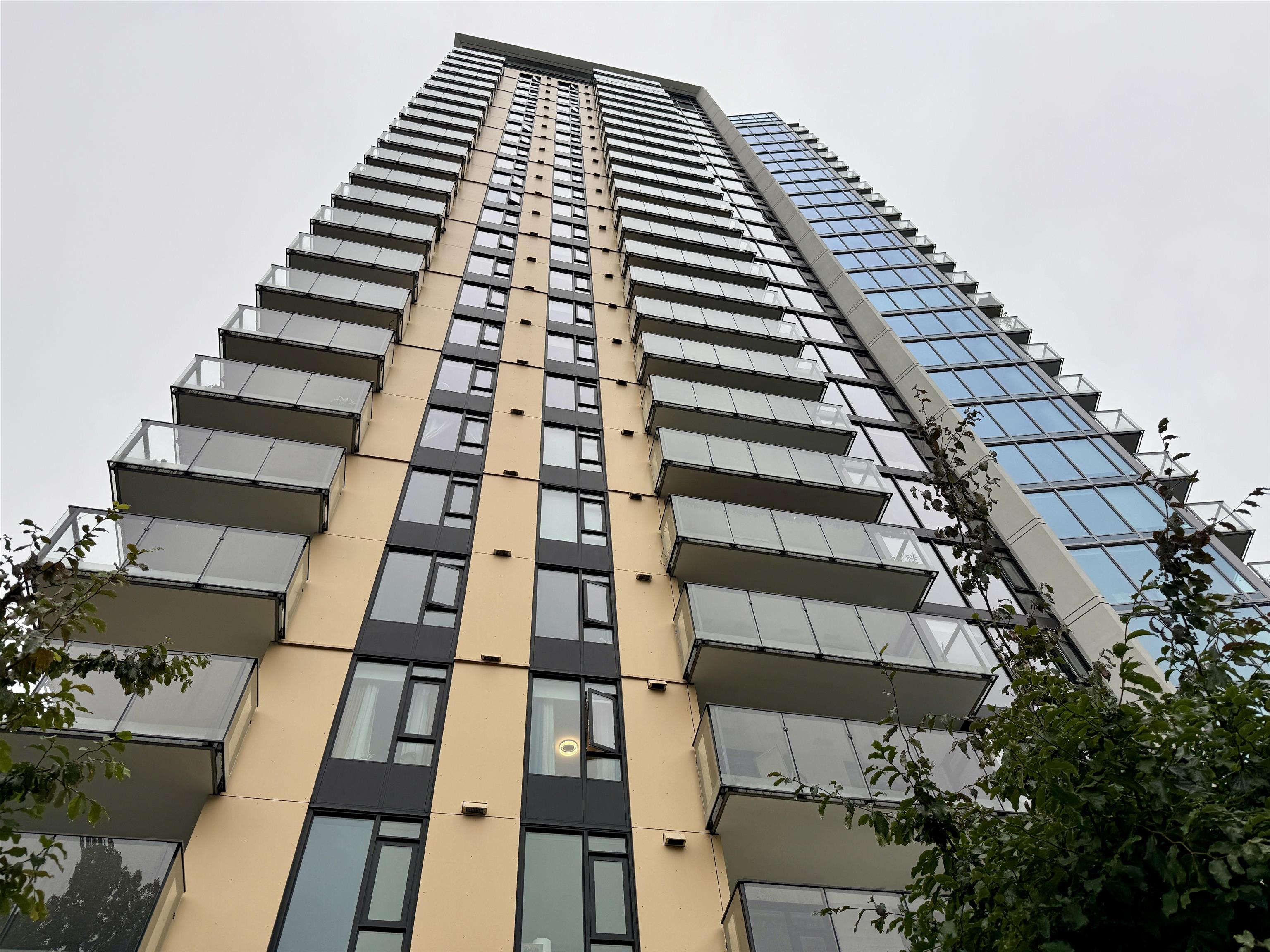 1408 1401 HUNTER STREET, R3036343, BC,