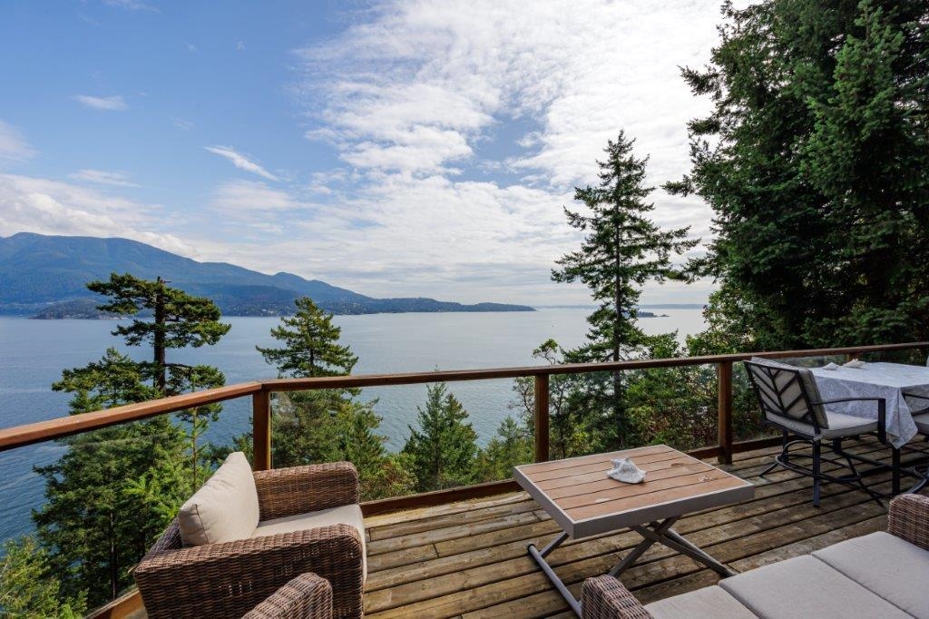653 CLIFF ROAD, Bowen Island BC V0N 1G1, R3036376, BC,