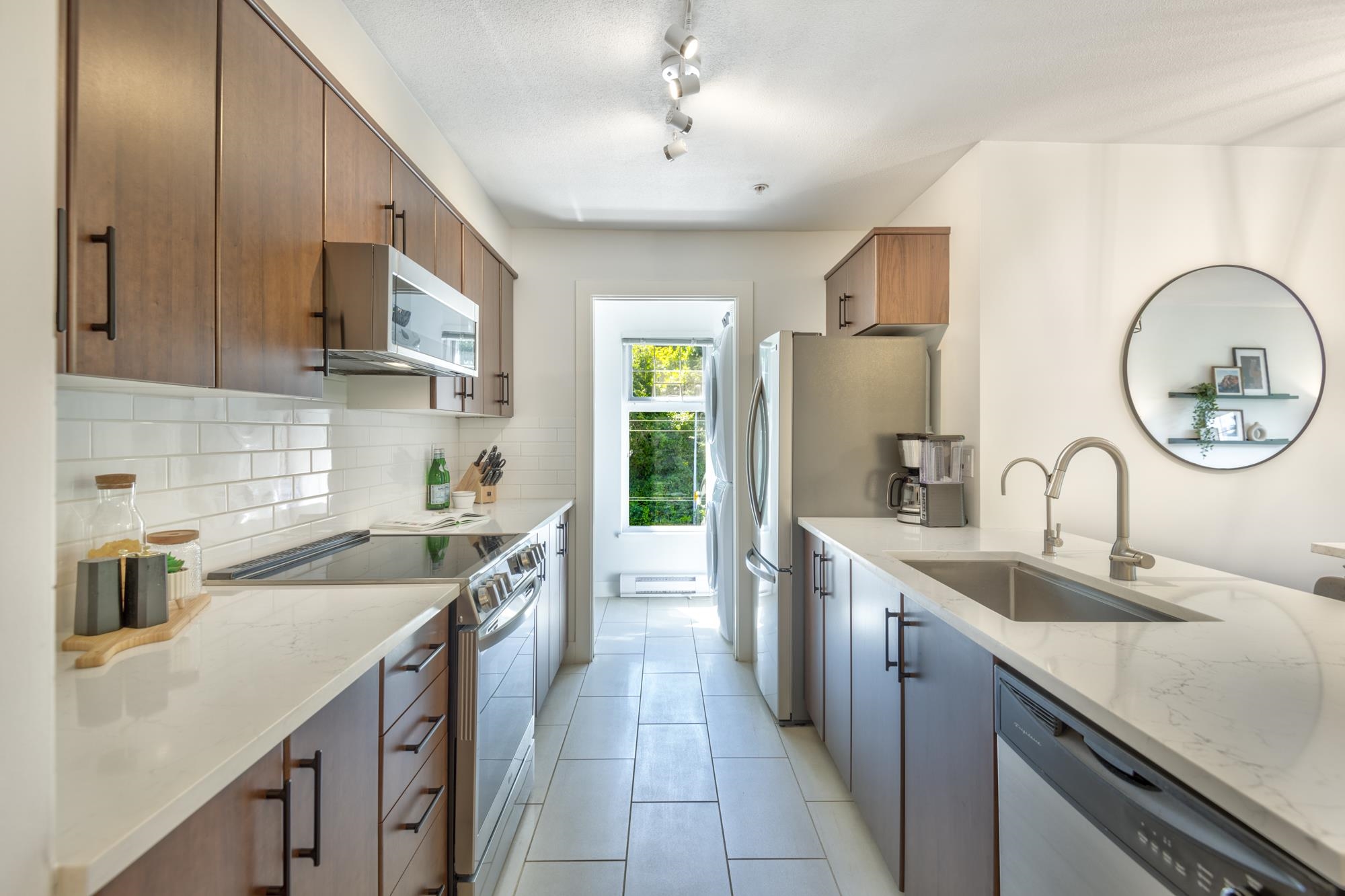 302 3240 ST JOHNS STREET, R3036445, BC,