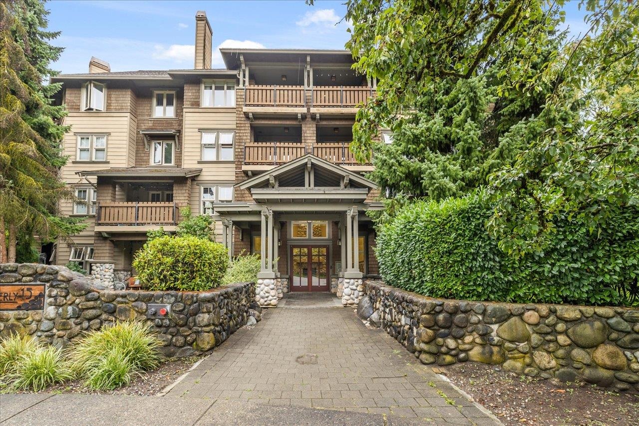 207 15 SMOKEY SMITH PLACE, R3036703, BC,