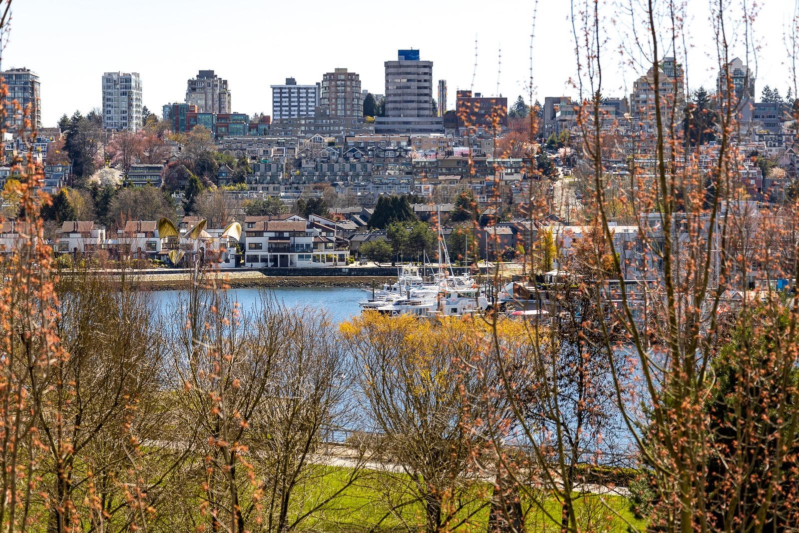 301 638 BEACH CRESCENT, R3036966, BC,