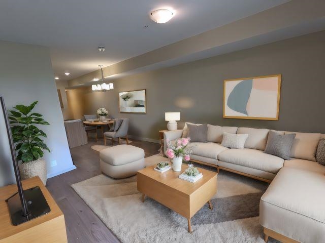 208 2889 1ST AVENUE, R3037109, BC,