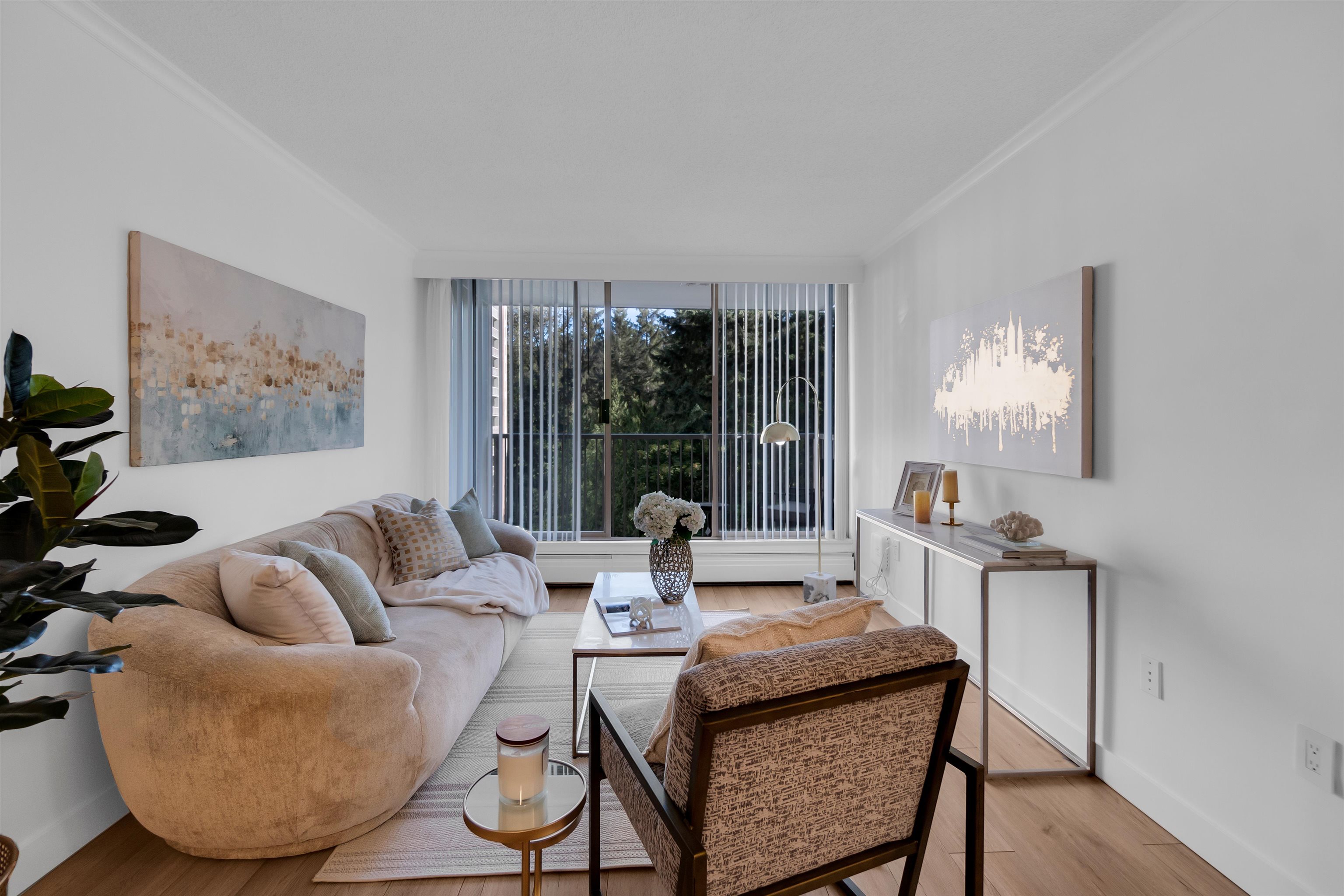 807 2004 FULLERTON AVENUE, R3037196, BC,