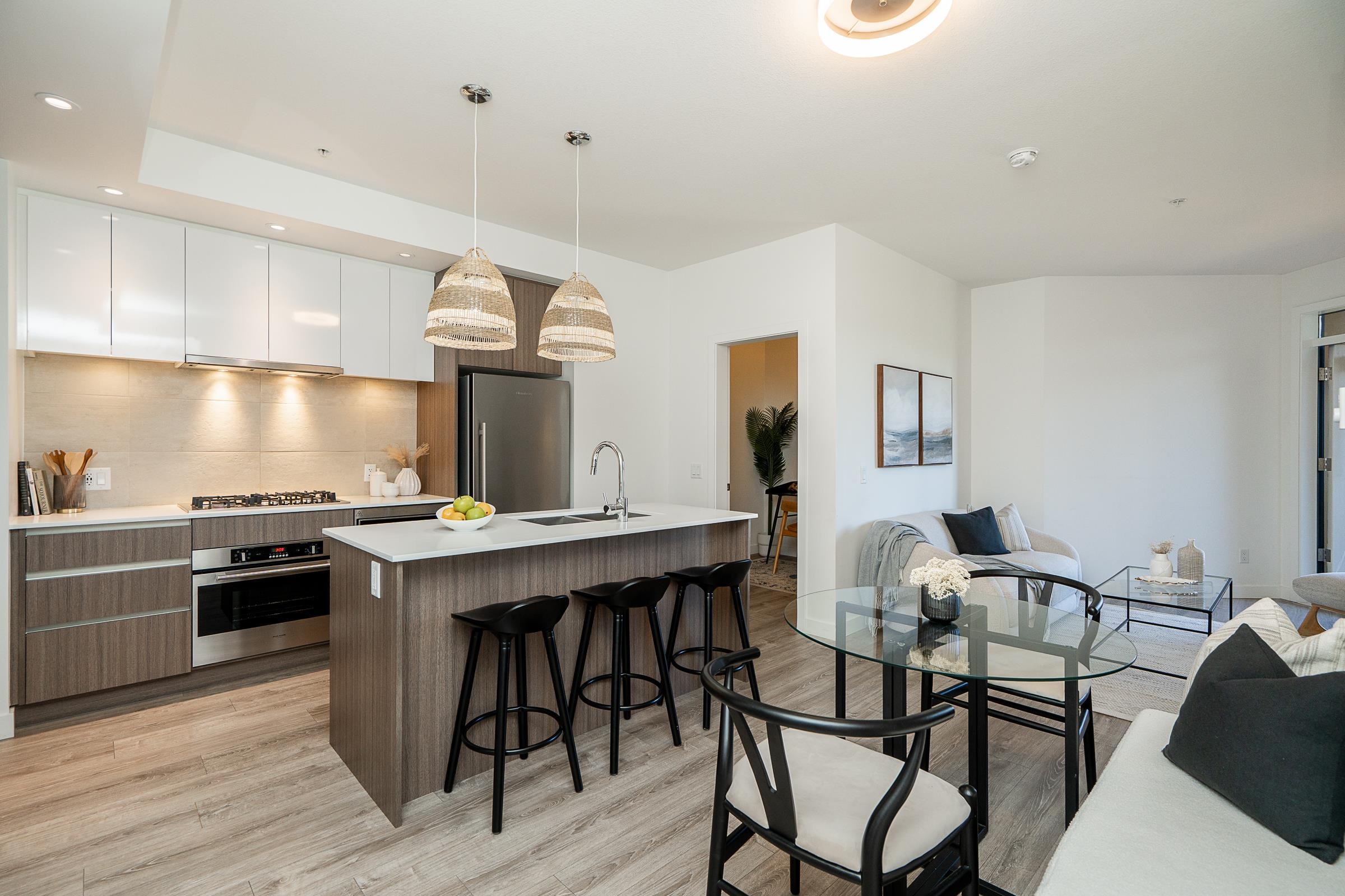 401 516 FOSTER AVENUE, R3037222, BC,