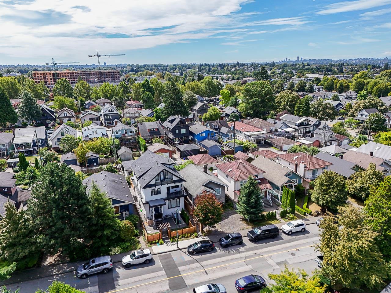 2554 DUNDAS STREET, Vancouver BC V5K 1P8, R3037237, BC,