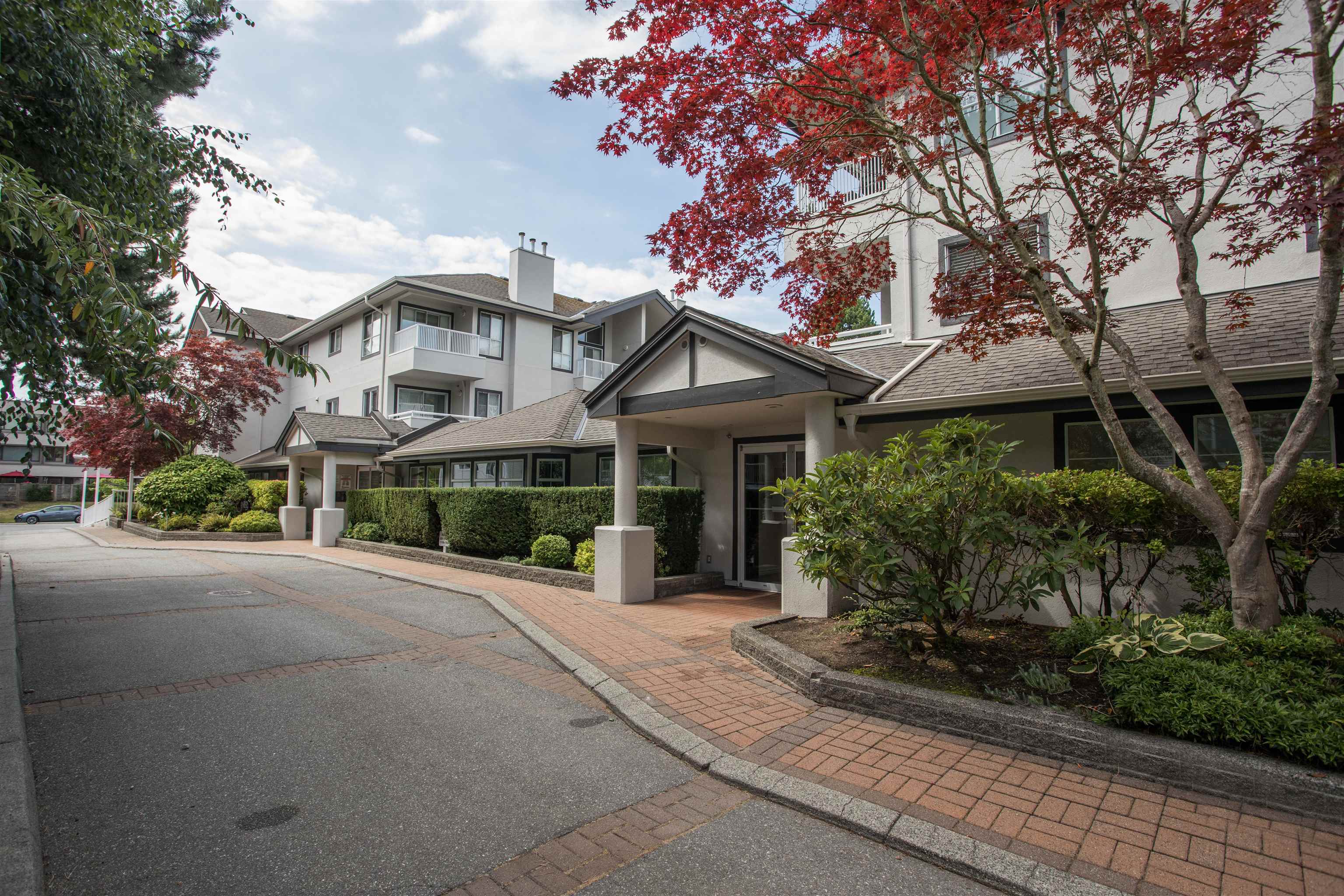 MLS® listing #R3037280 for sale located at 107 15272 20 AVENUE
