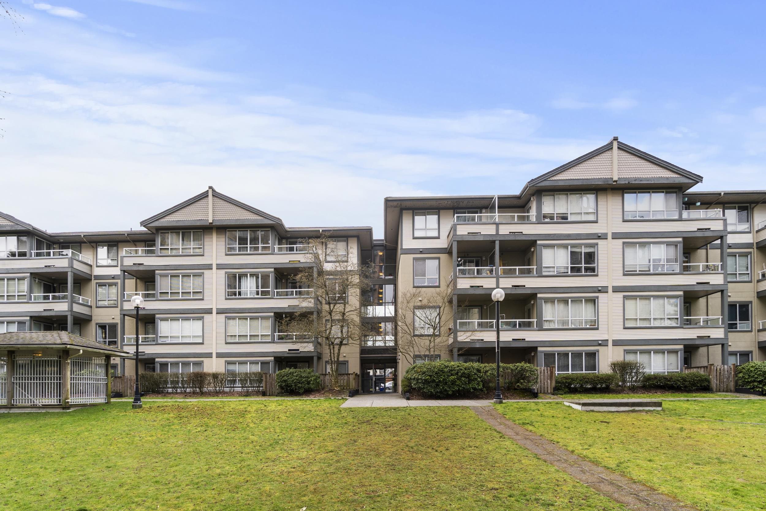 301 4990 MCGEER STREET, R3037477, BC,