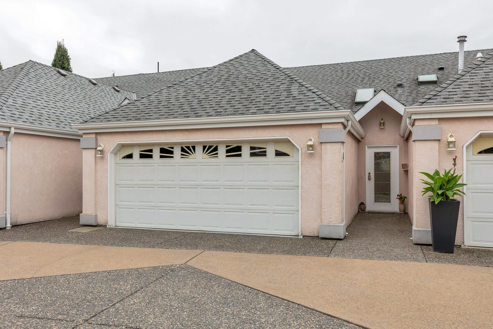 3 9574 WOODBINE STREET, R3037555, BC,
