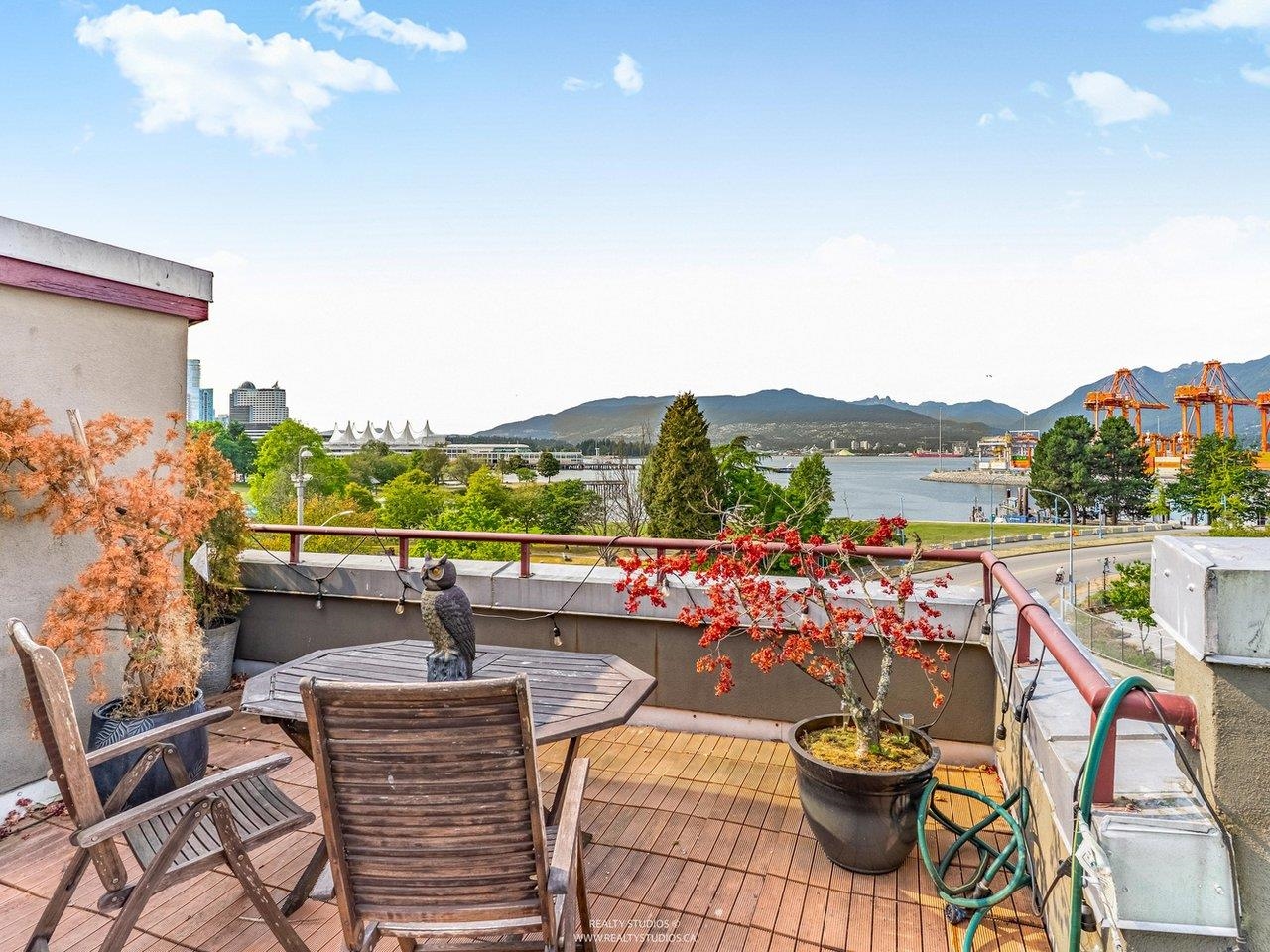 141 ALEXANDER STREET, Vancouver BC V6A 1B8, R3037652, BC,