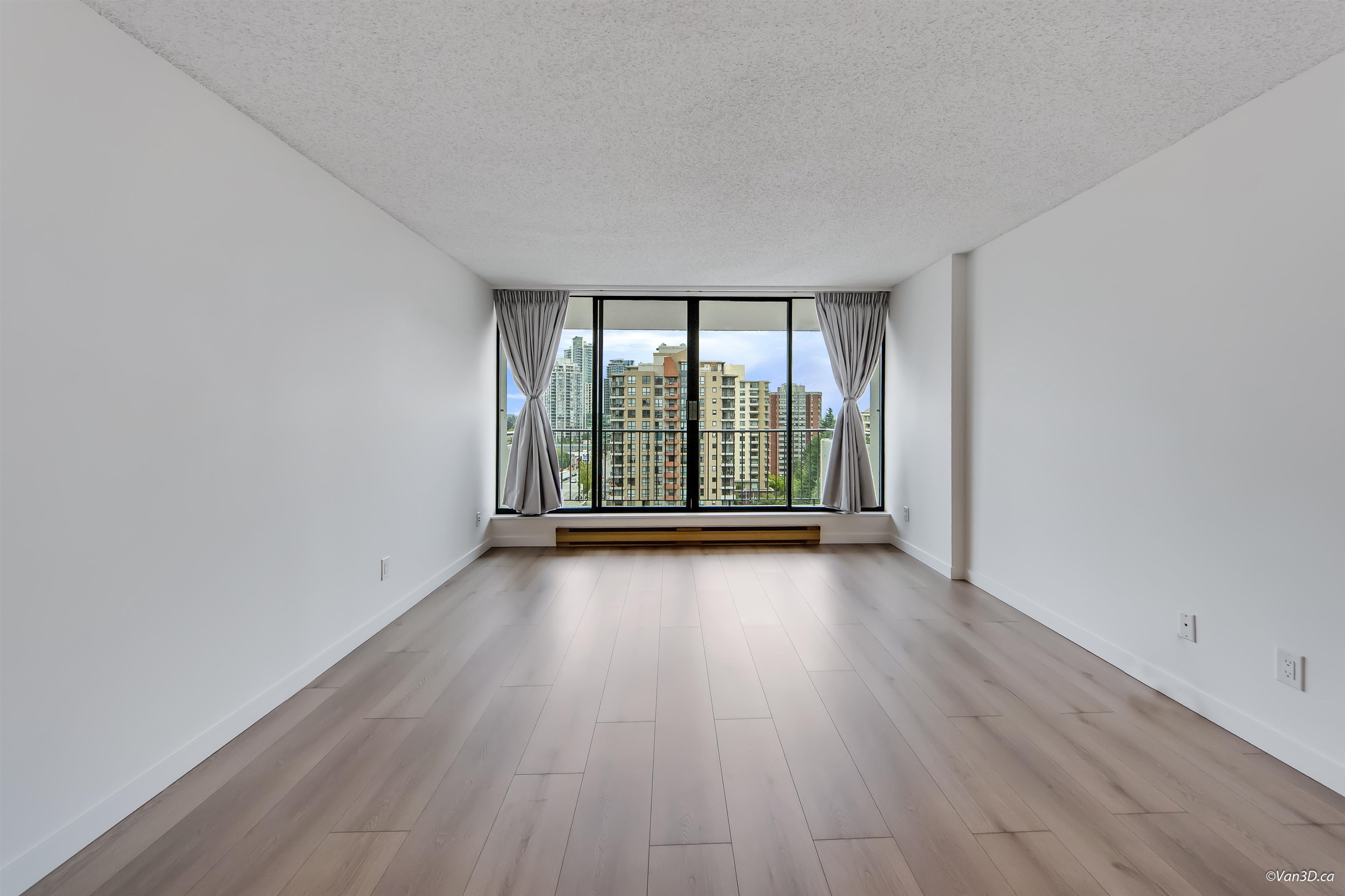 1102 7235 SALISBURY AVENUE, R3037772, BC,