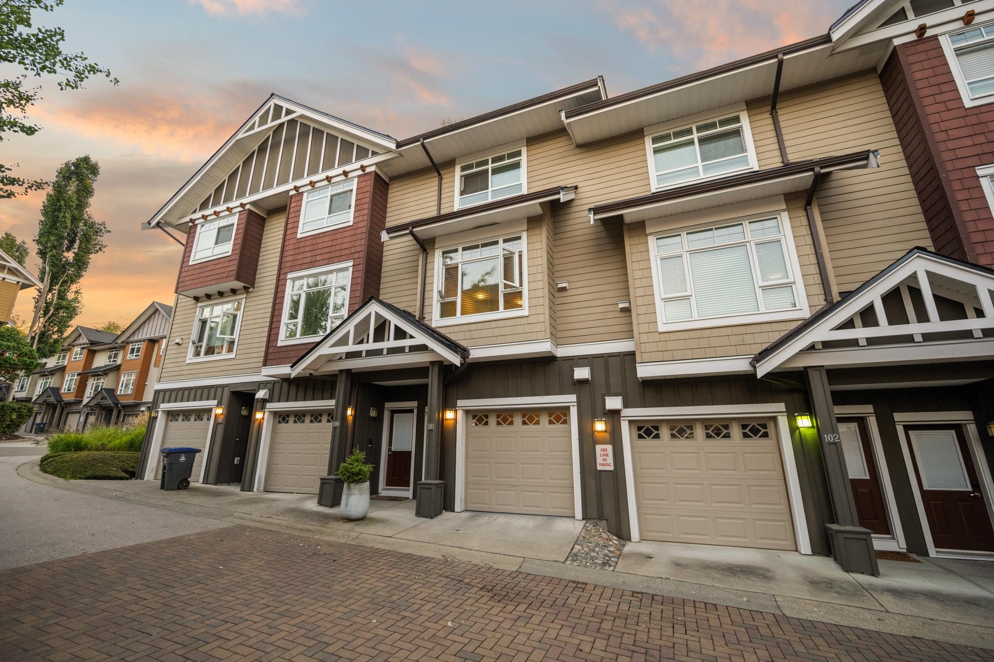 101 2979 156 STREET, R3037790, BC,