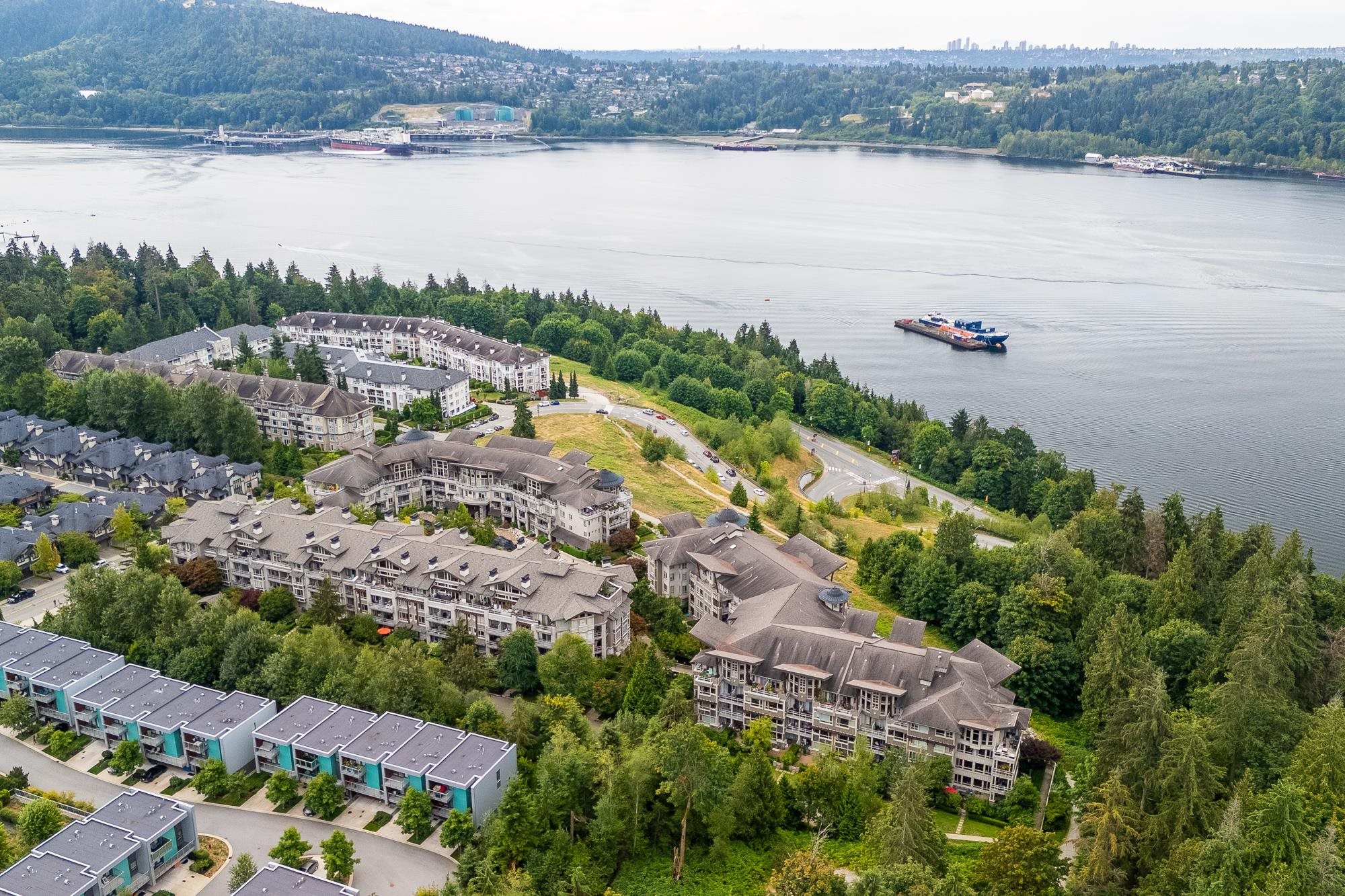 301 560 RAVEN WOODS DRIVE, R3037823, BC,