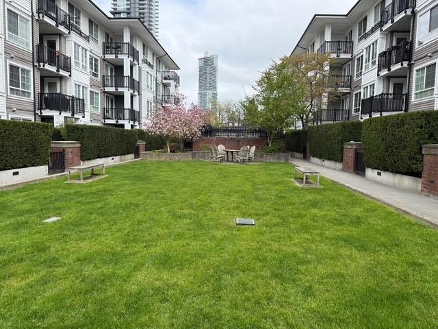 103 103 553 FOSTER AVE AVENUE, R3037848, BC,