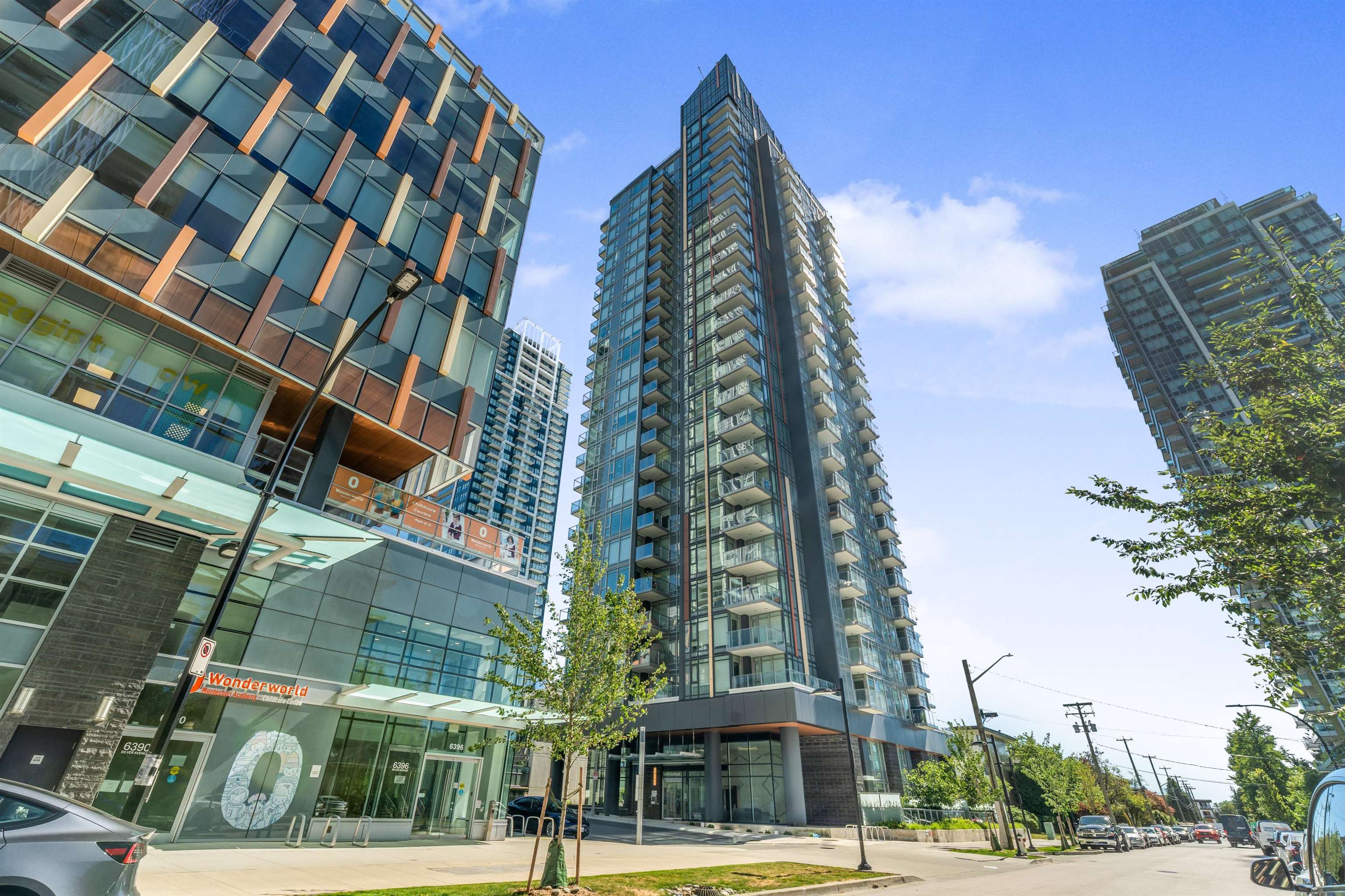 807 6398 SILVER AVENUE, R3037862, BC,
