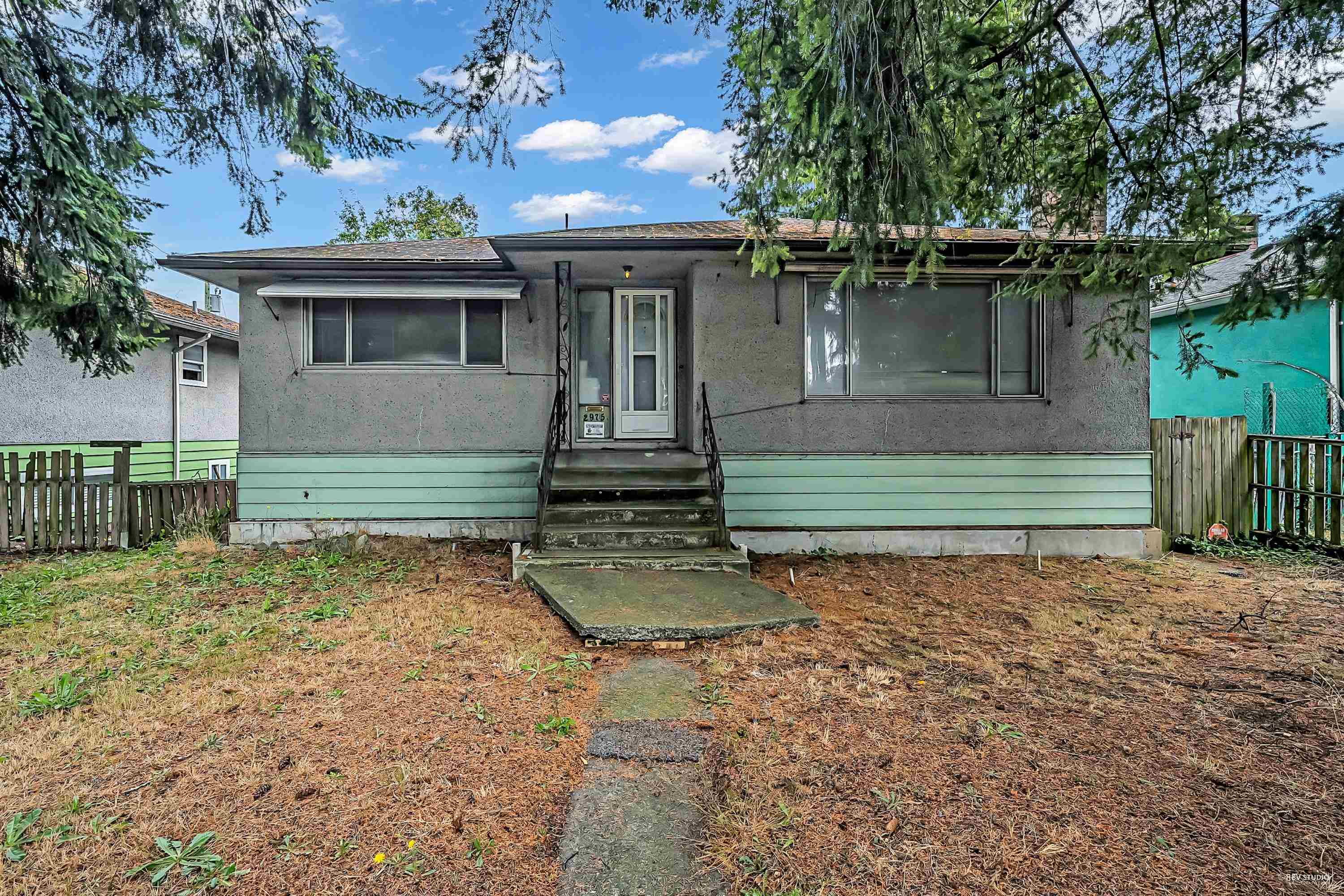2975 E 41ST AVENUE, Vancouver BC V5R 2X7, R3037905, BC,