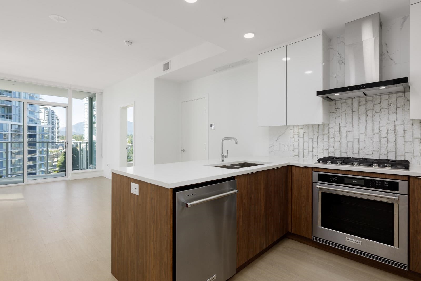 902 699 WHITING WAY, R3037931, BC,