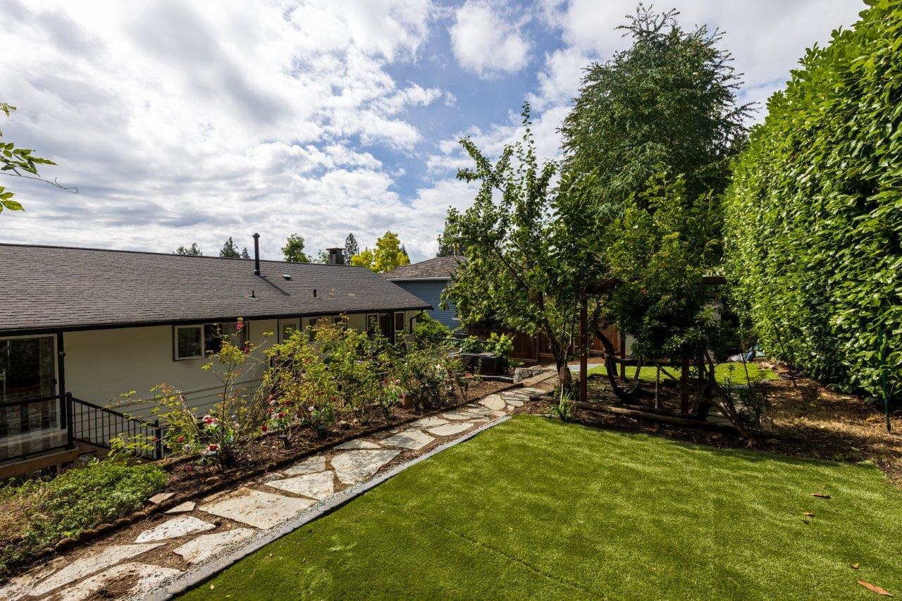4577 MEADOWBANK CLOSE, North Vancouver BC V7K 2L1, R3038123, BC,