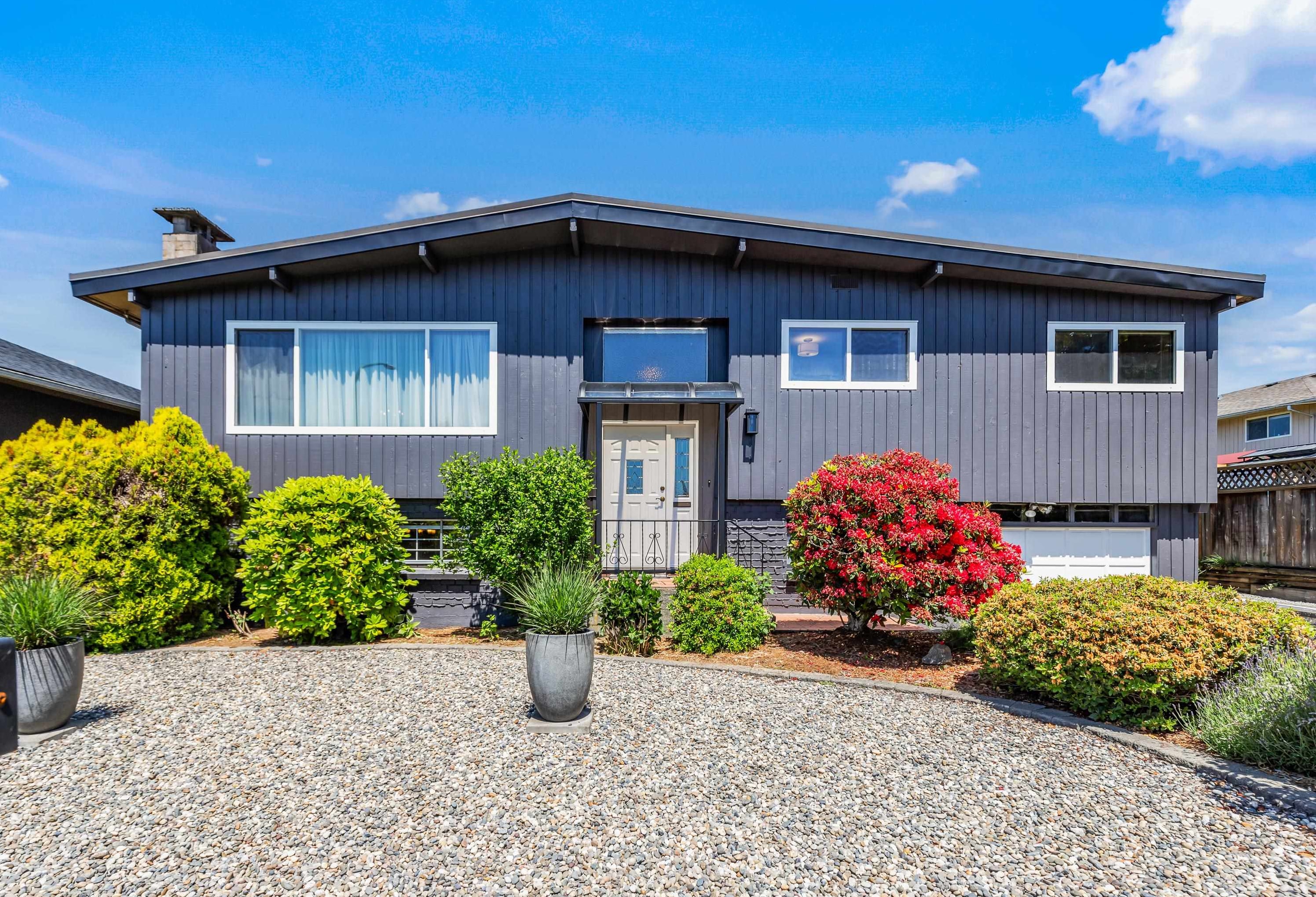 805 EVERETT CRESCENT, Burnaby BC V5A 2N3, R3038199, BC,