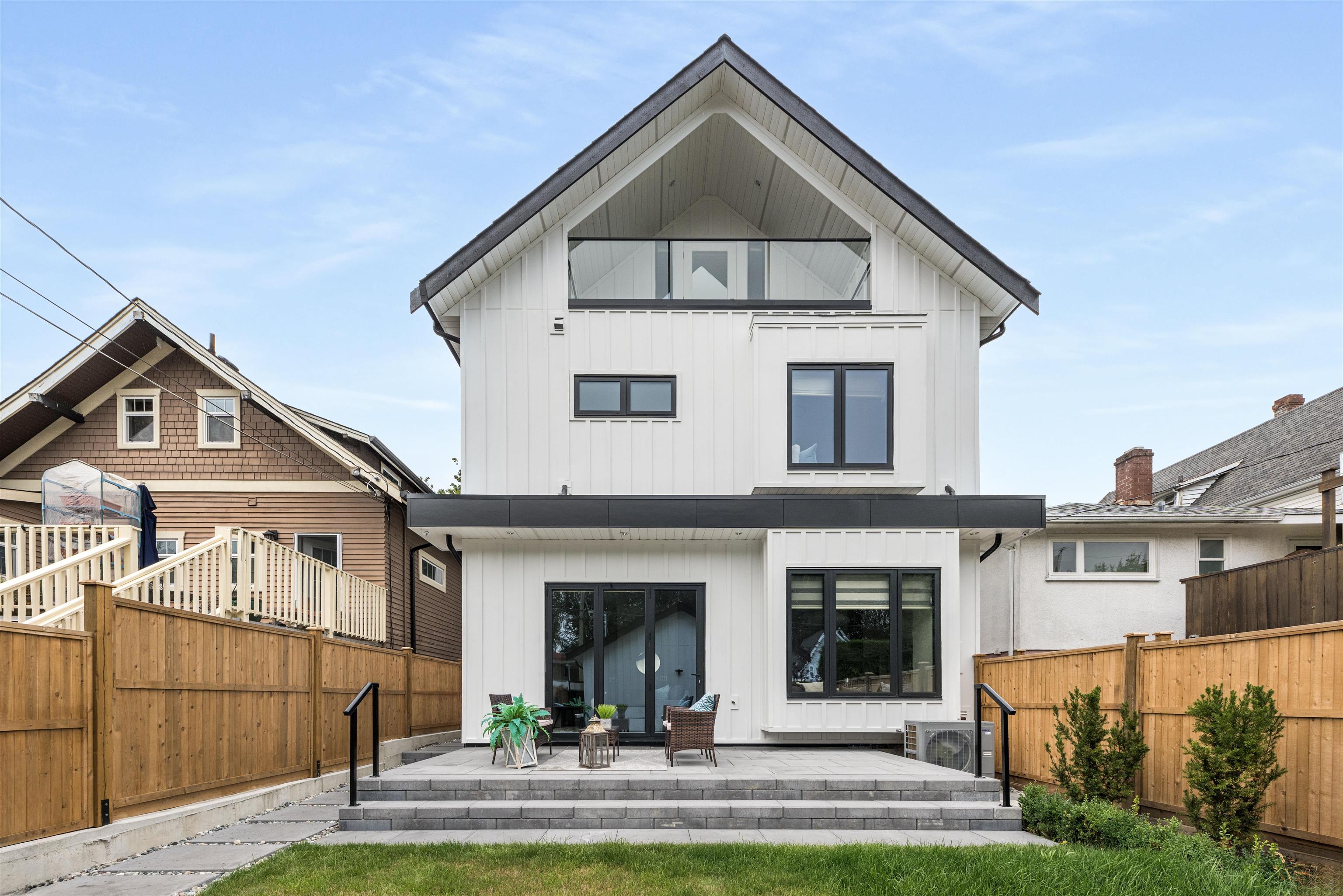 2 878 37 AVENUE, R3038236, BC,